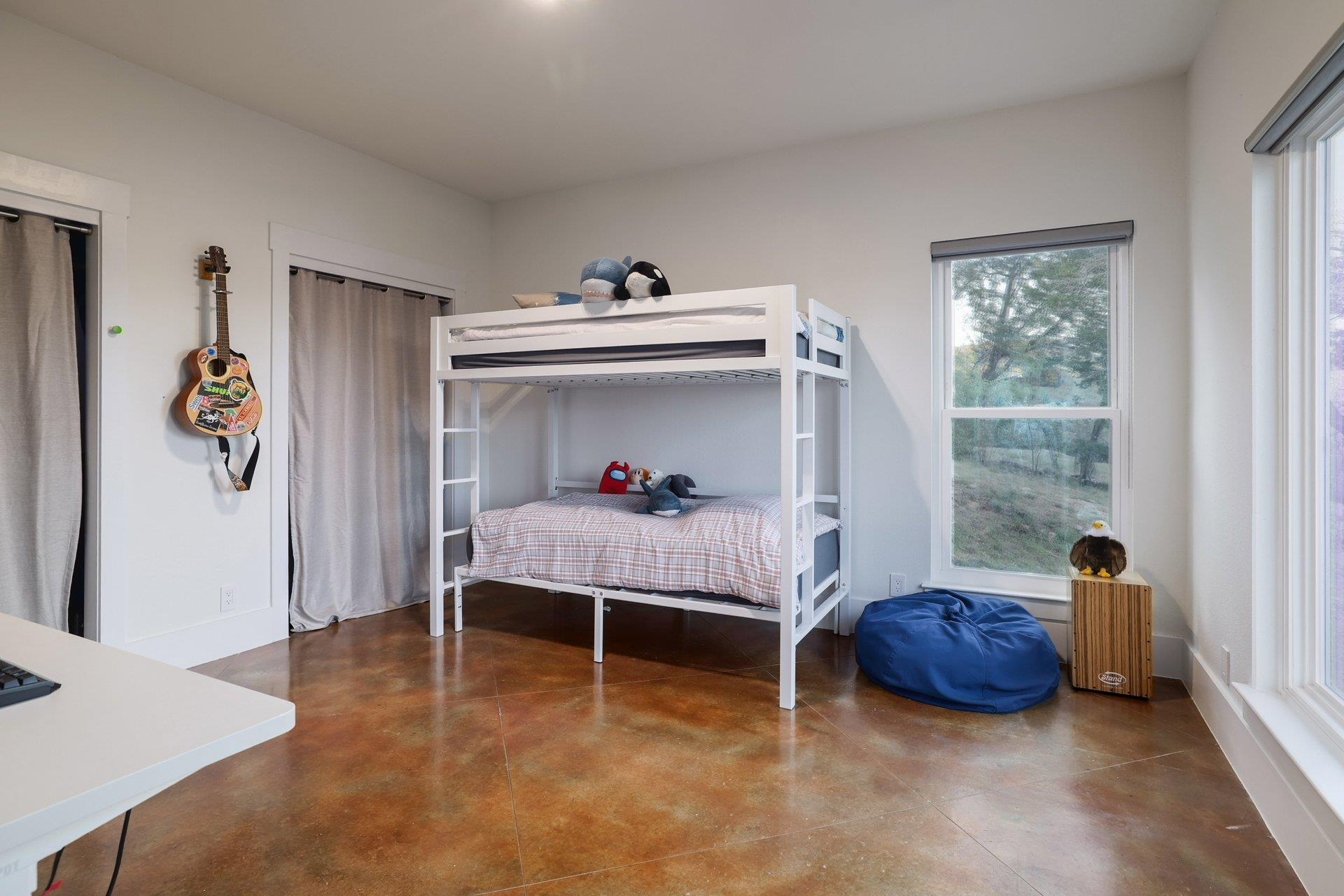 4005 Skillet Cv, Spicewood, TX 78669