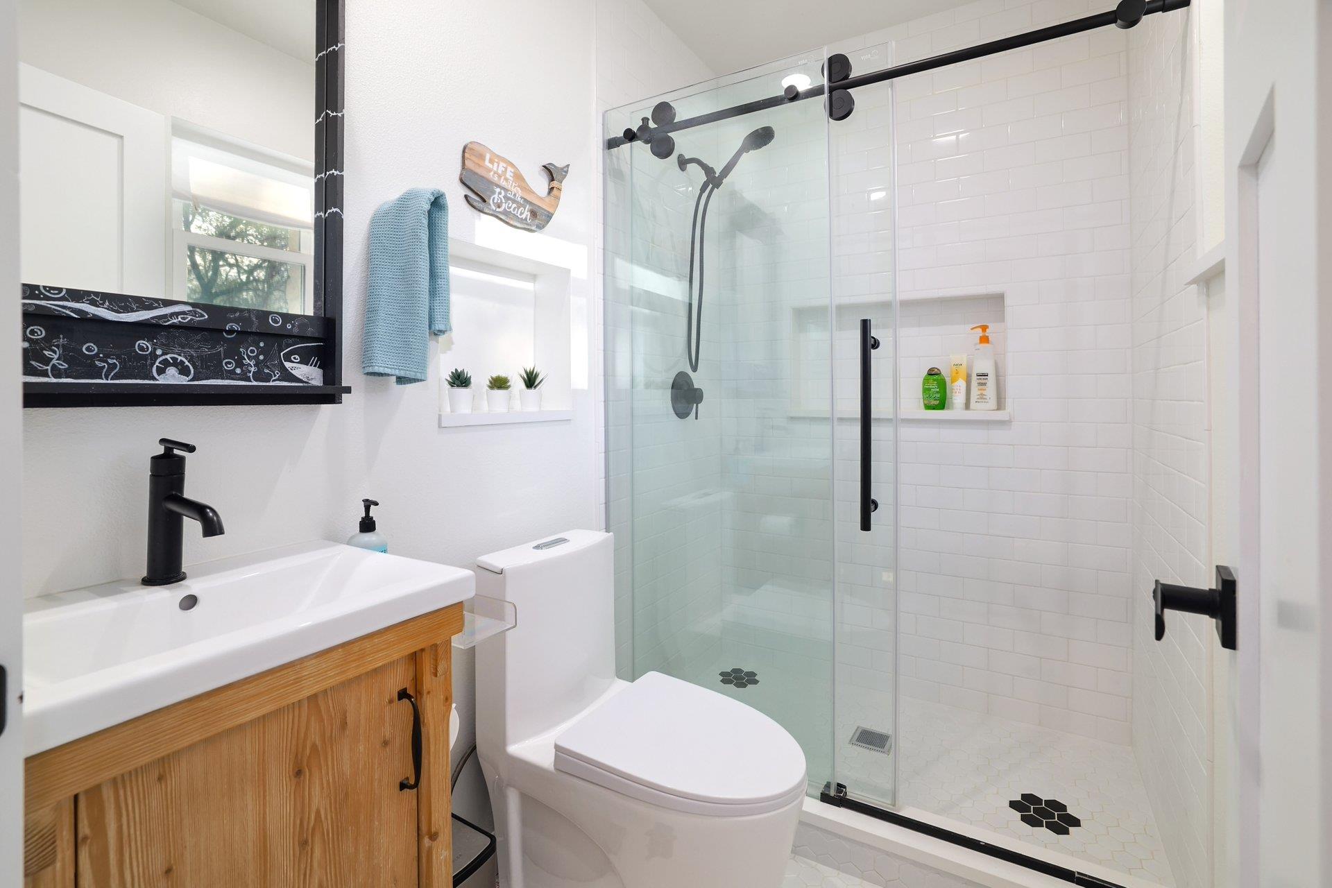 4005 Skillet Cv, Spicewood, TX 78669