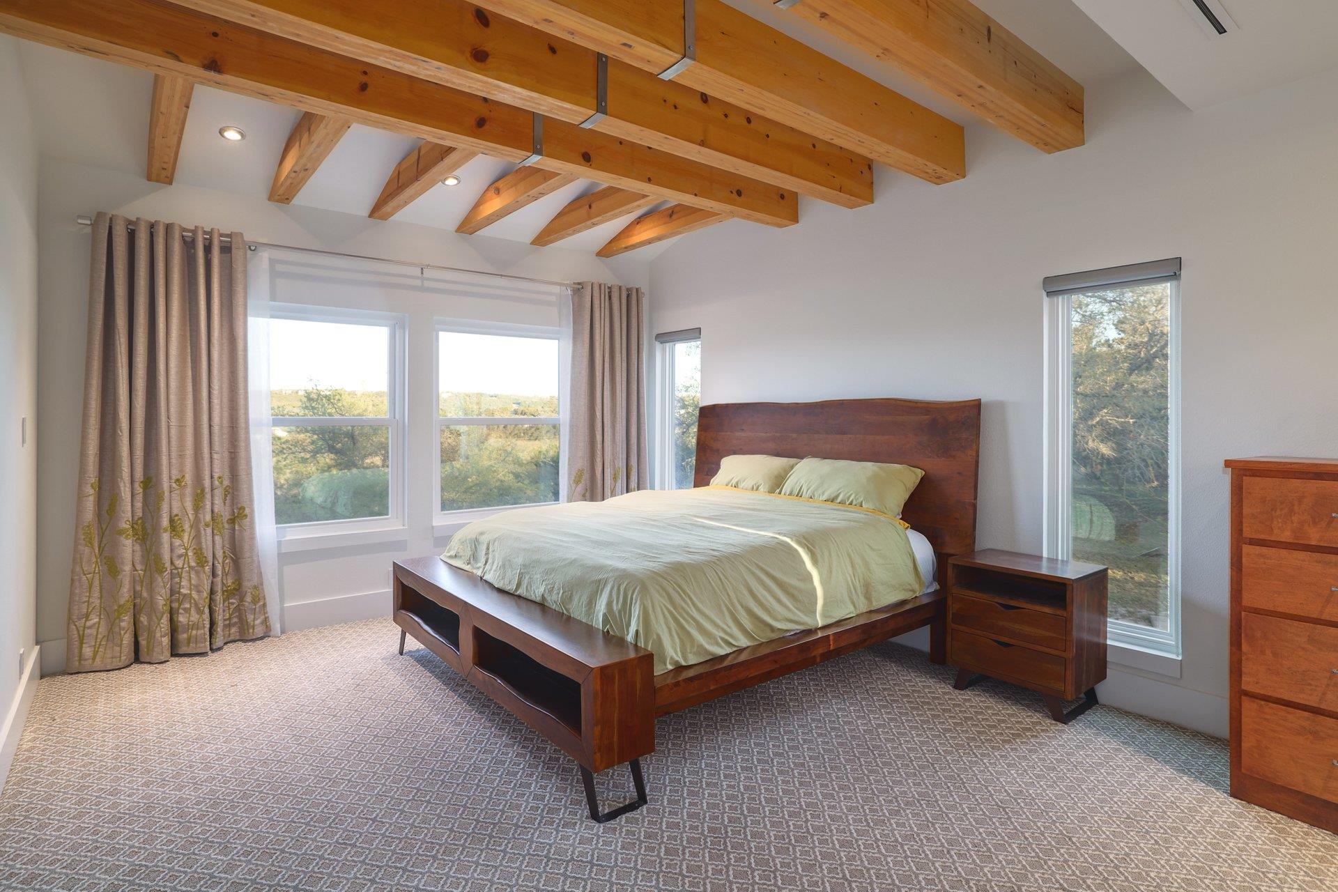 4005 Skillet Cv, Spicewood, TX 78669