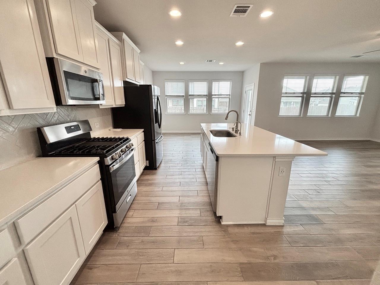 7606 Elk Grove Path, Austin, TX 78754