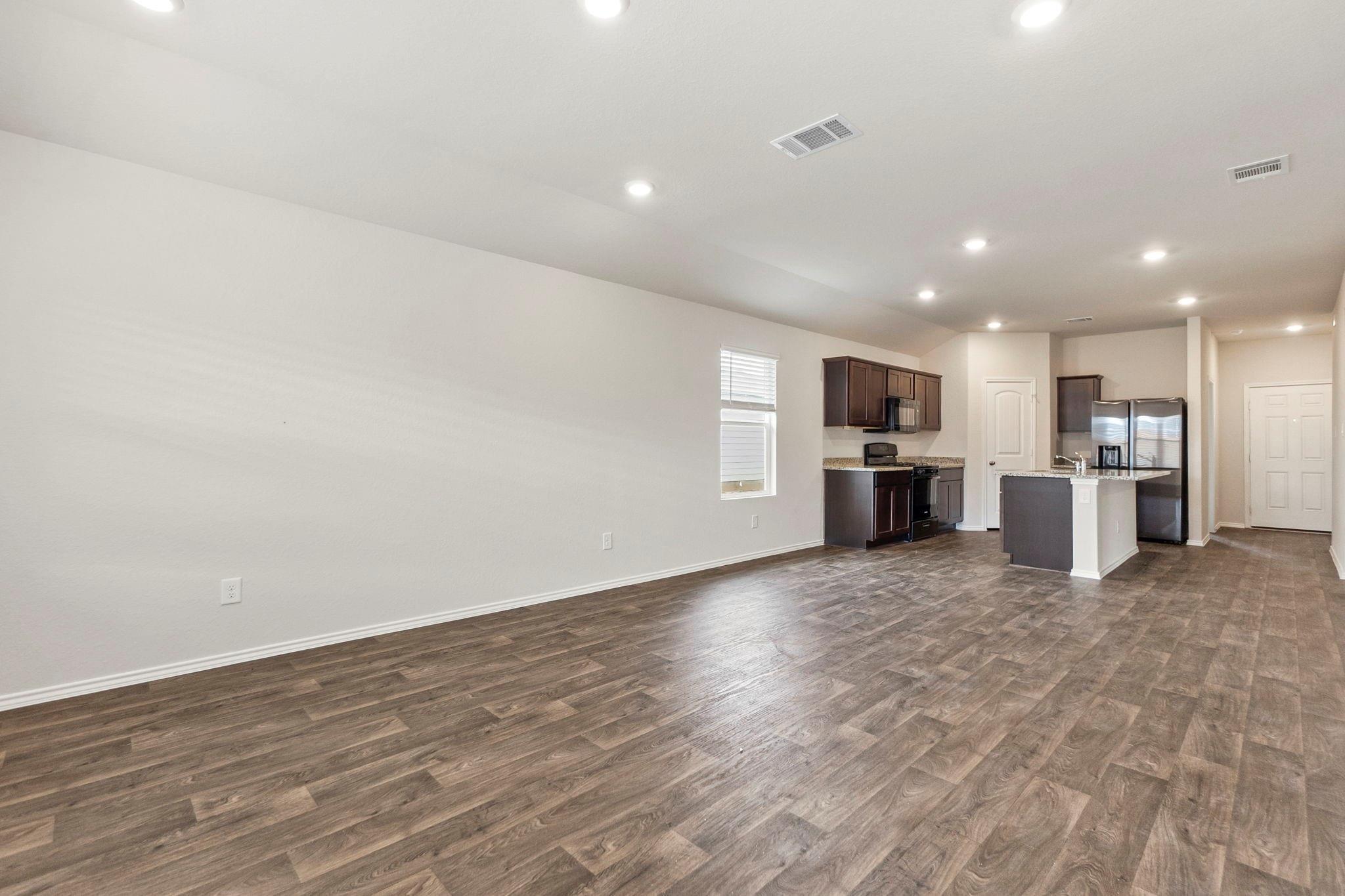 128 Shimmering Cv, San Marcos, TX 78666