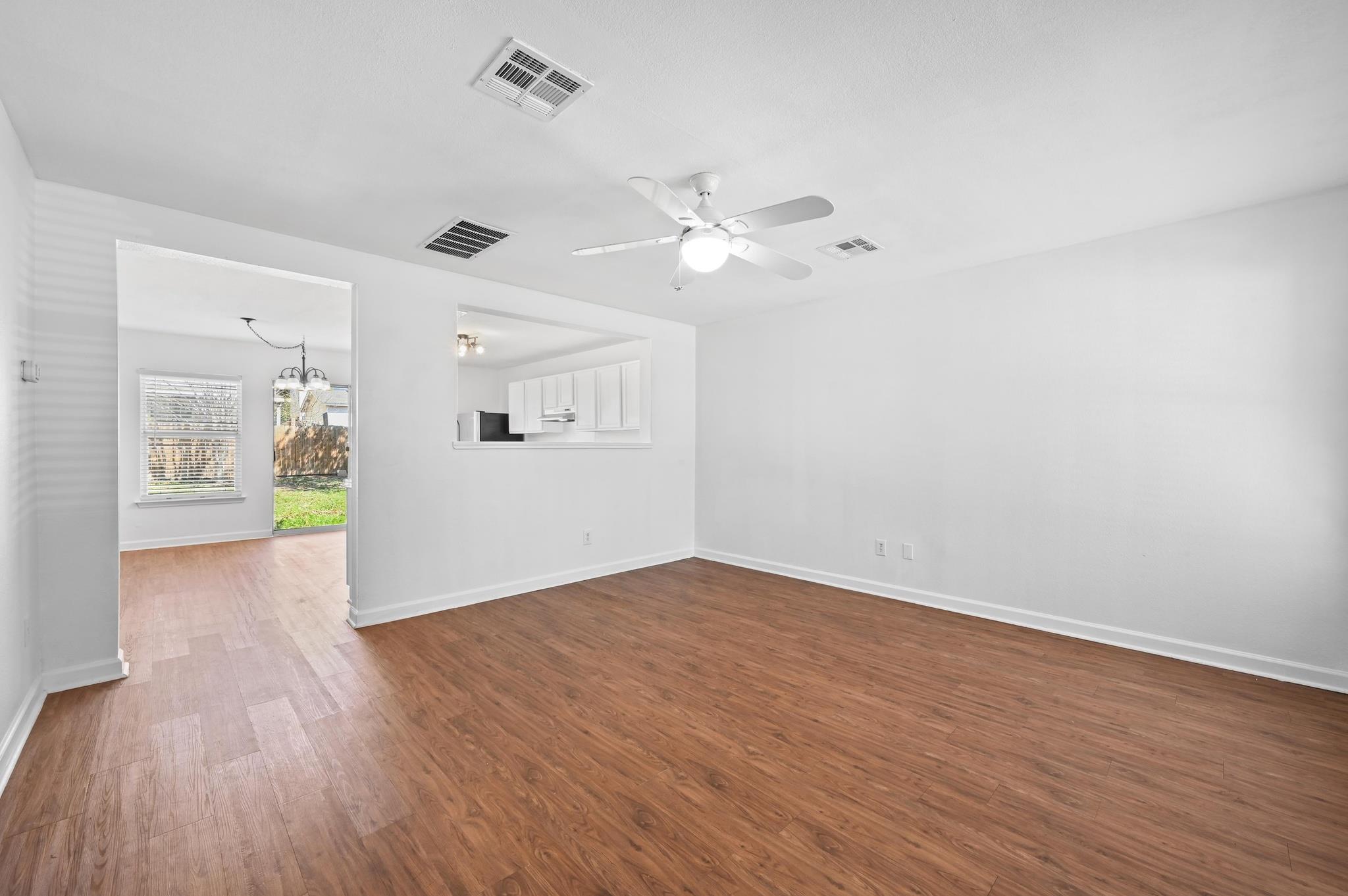 13520 Alysheba Dr, Del Valle, TX 78617