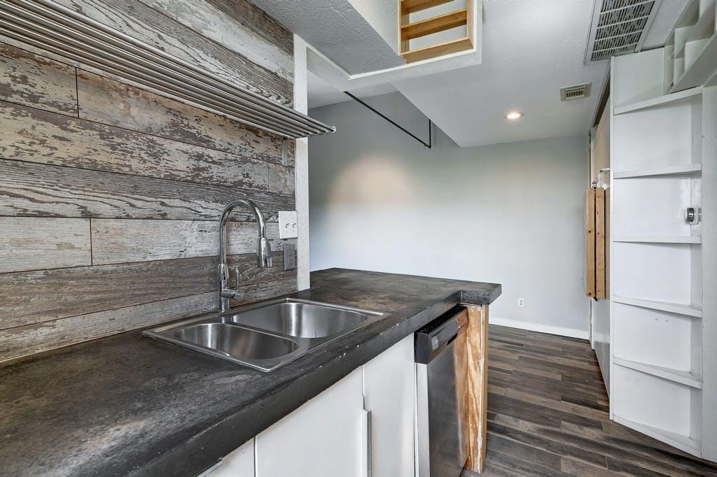 6903 Deatonhill Dr # 16, Austin, TX 78745