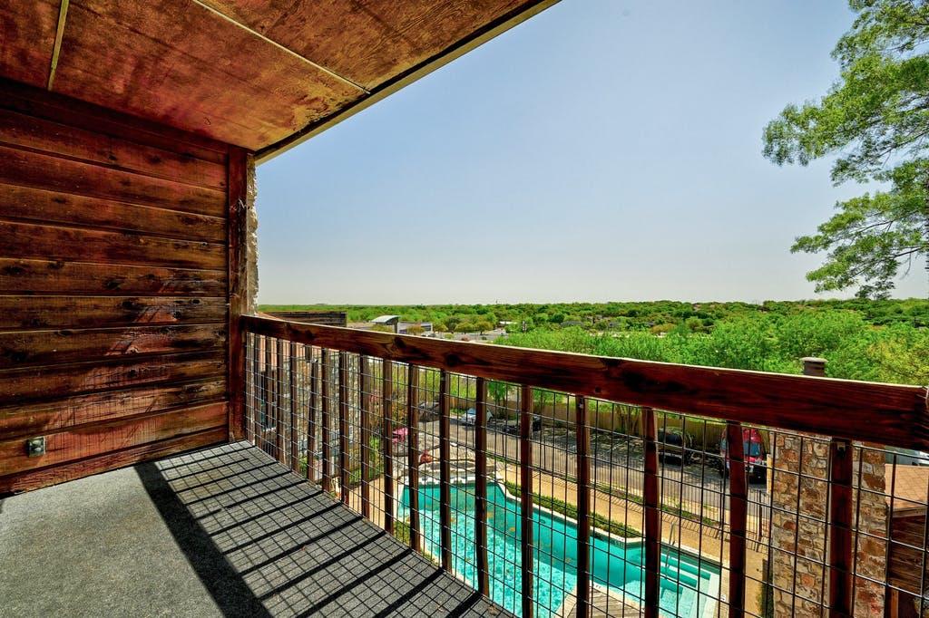 6903 Deatonhill Dr # 16, Austin, TX 78745