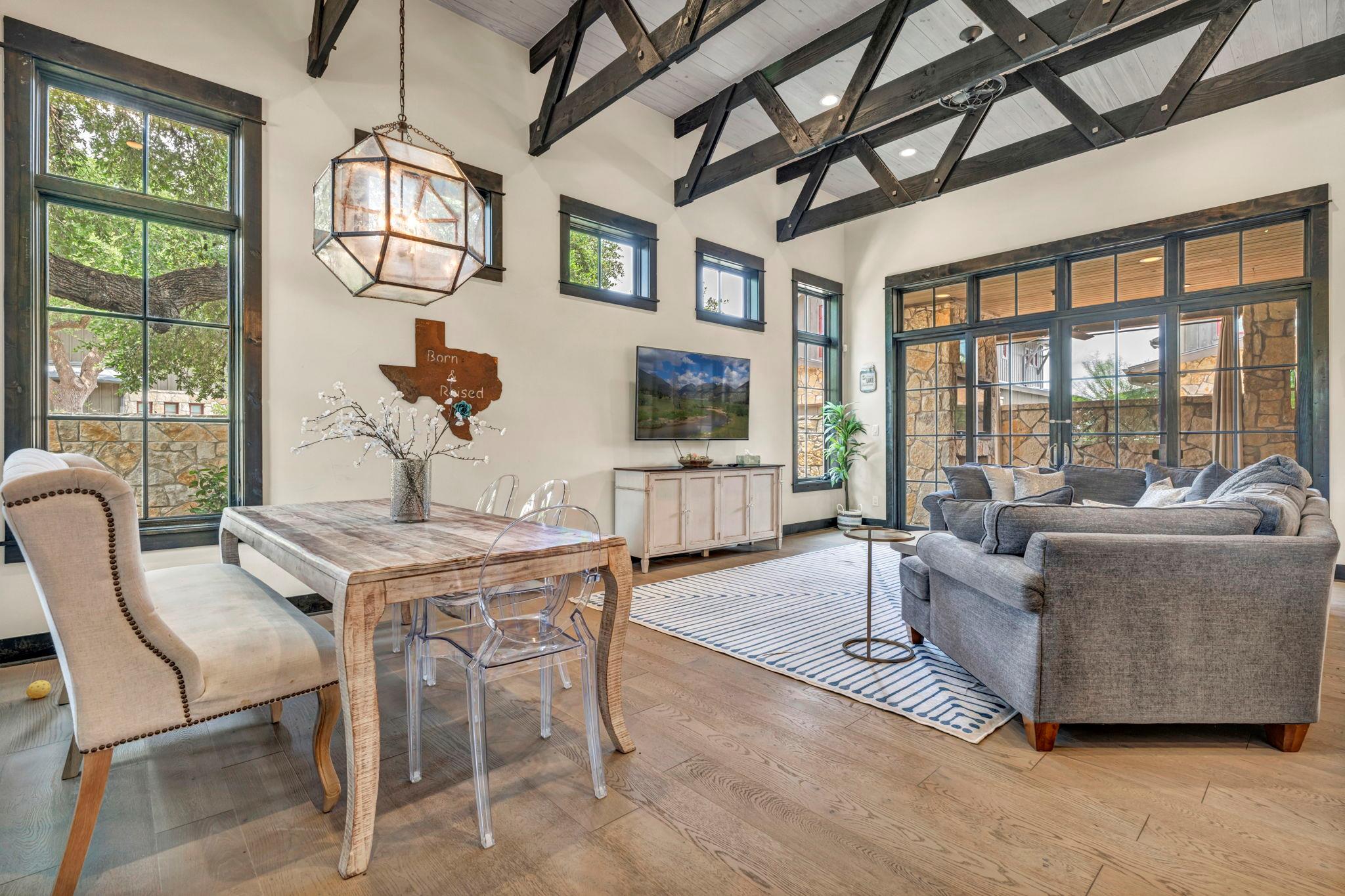 19404 Bold Venture Dr # 17, Spicewood, TX 78669