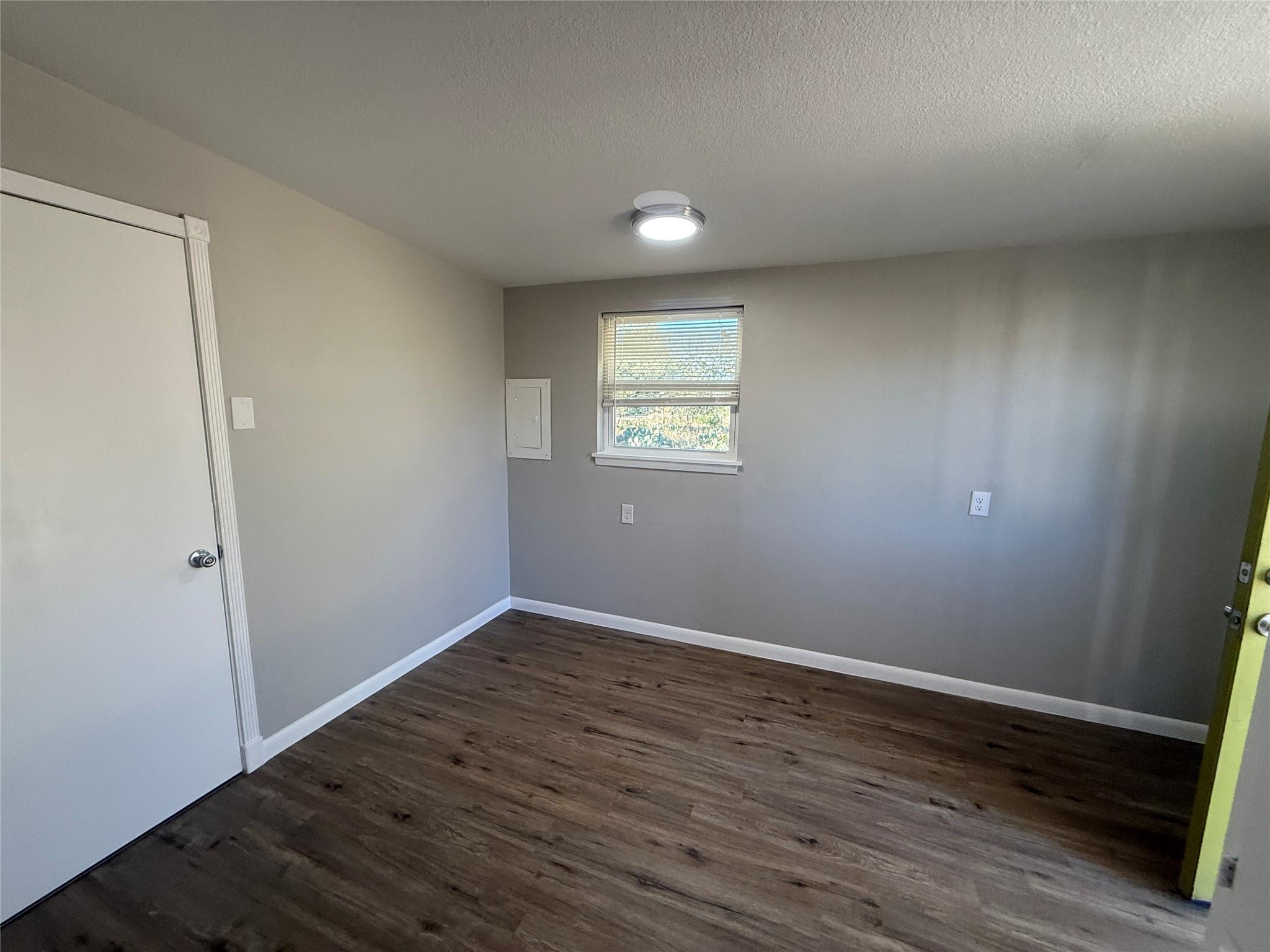 176 W Sweetbriar Dr, Marble Falls, TX 78654