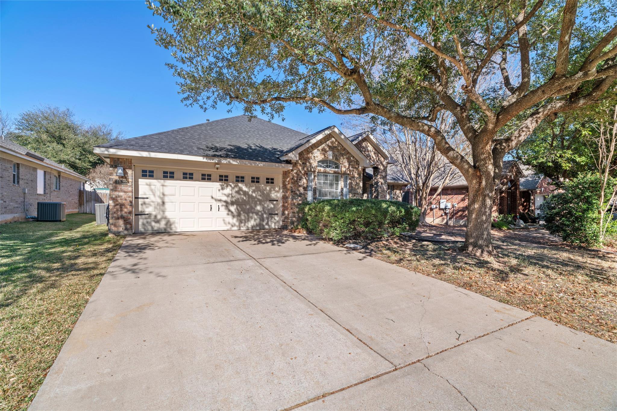 4409 Hunters Lodge Dr, Round Rock, TX 78681