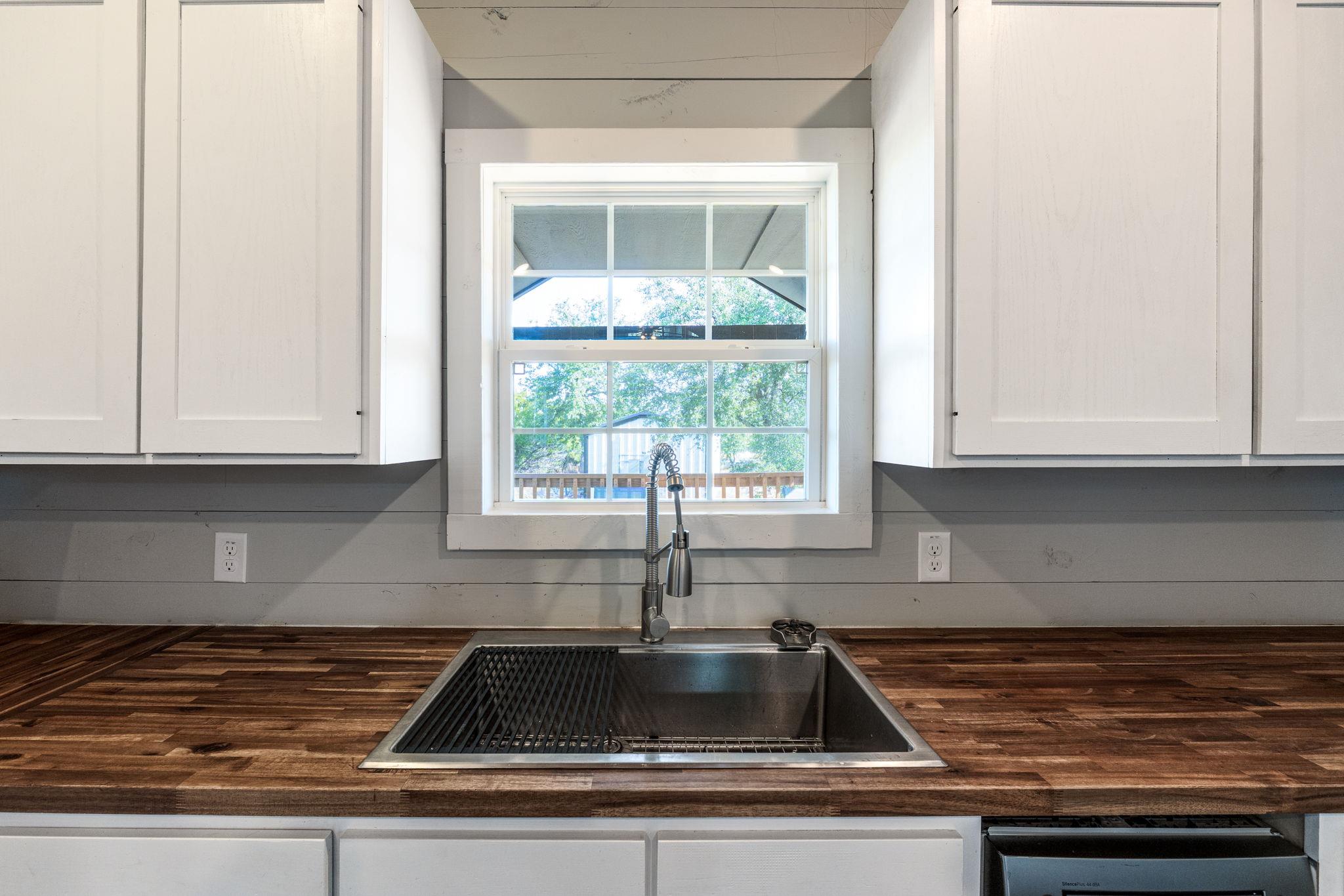 18248 Crows Ranch Rd, Salado, TX 76571