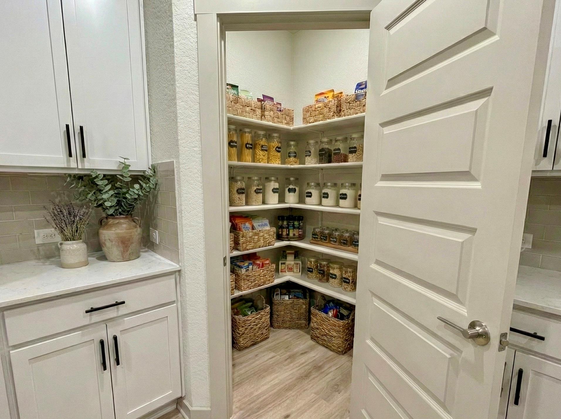 257 Geminiflora Bnd, Leander, TX 78641