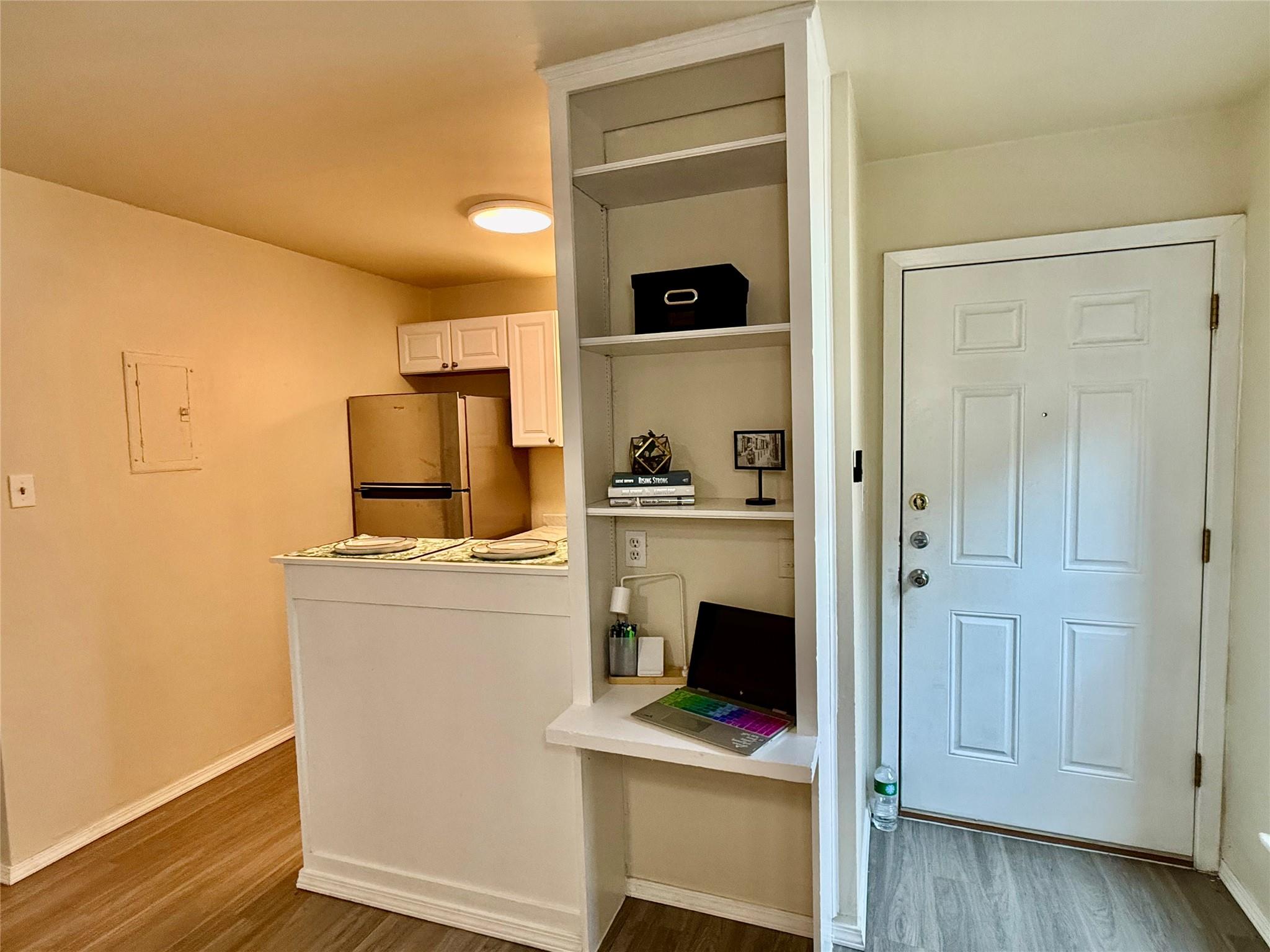 1000 W 26th St # 107, Austin, TX 78705