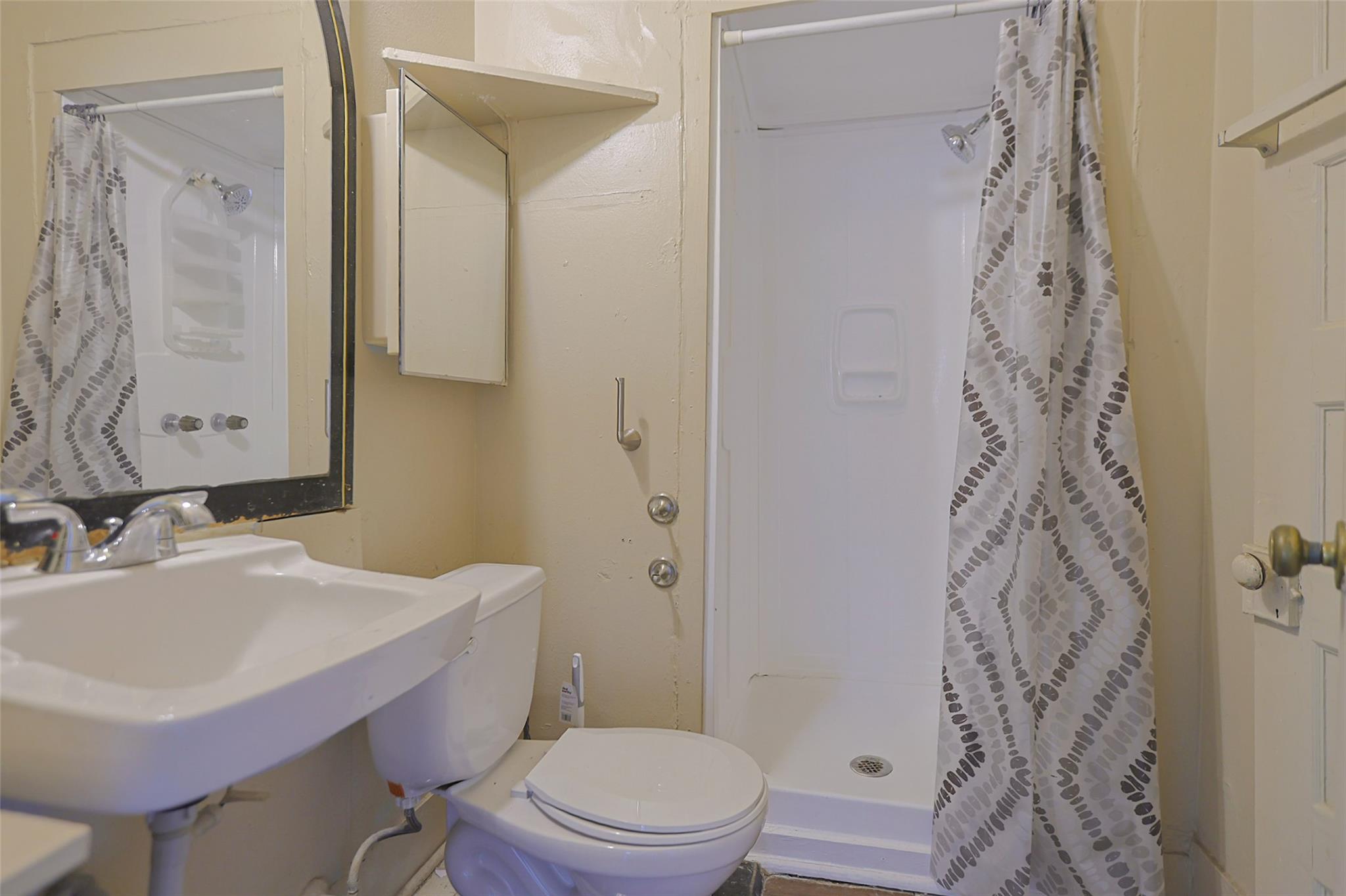 319 North St # 4, San Marcos, TX 78666