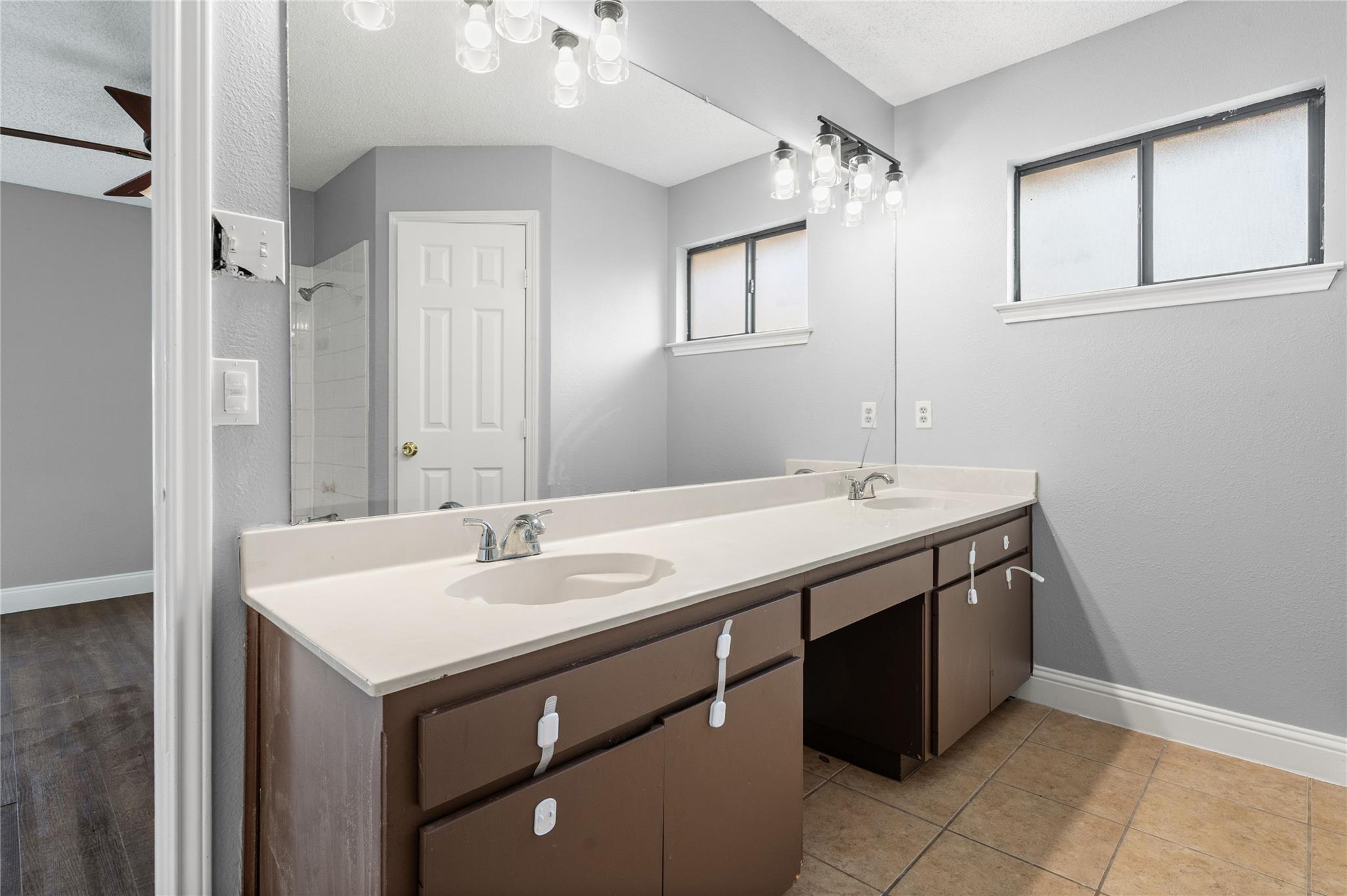 16207 Parkway Dr, Pflugerville, TX 78660