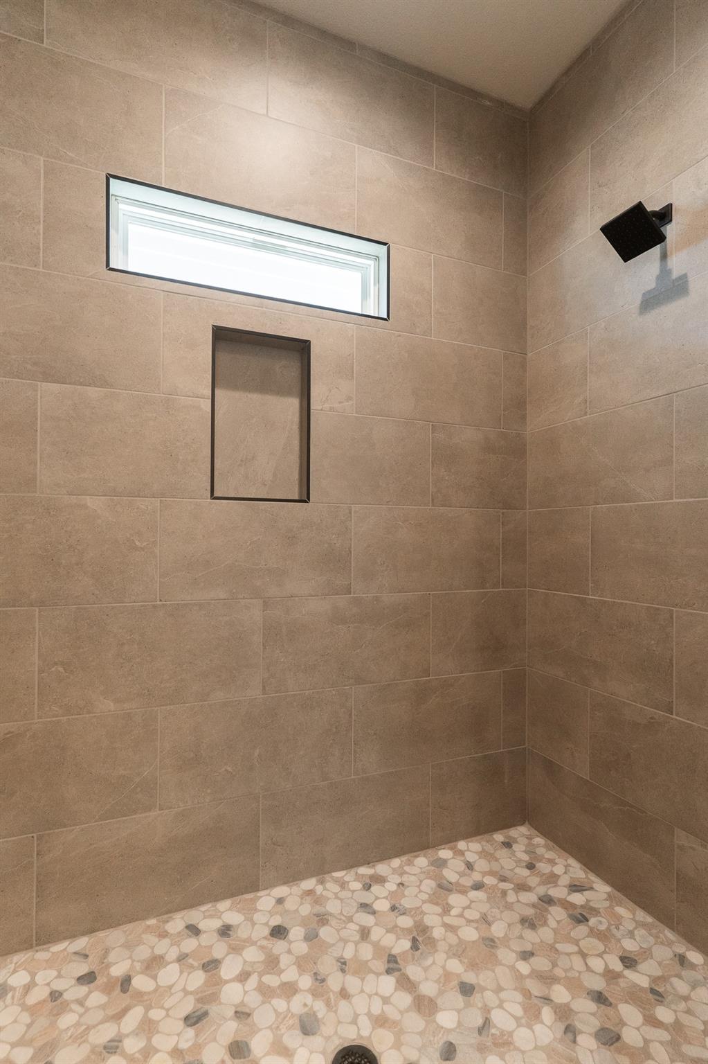 311 String Prairie Way, Smithville, TX 78957