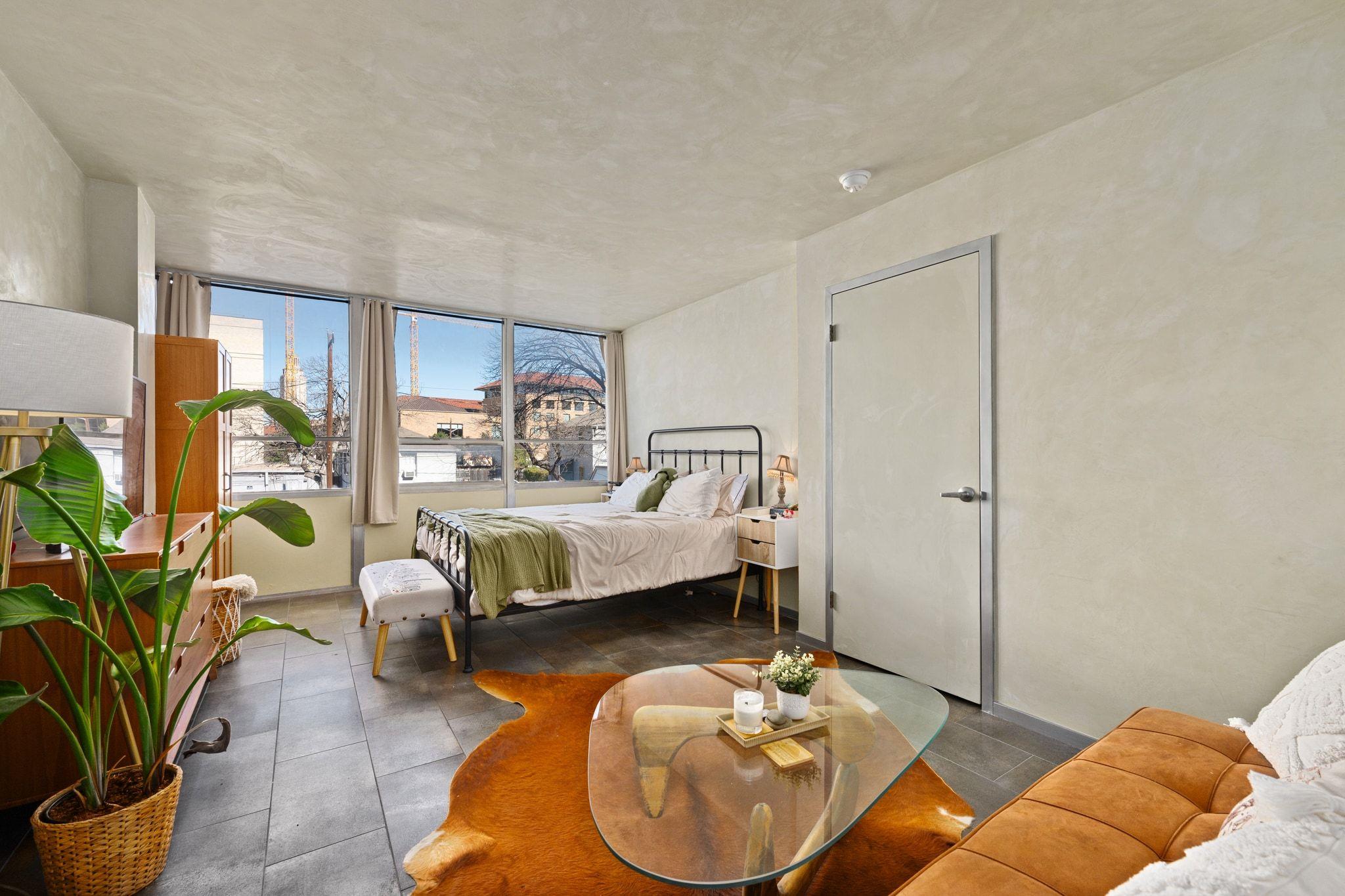 1800 Lavaca St # A-208, Austin, TX 78701