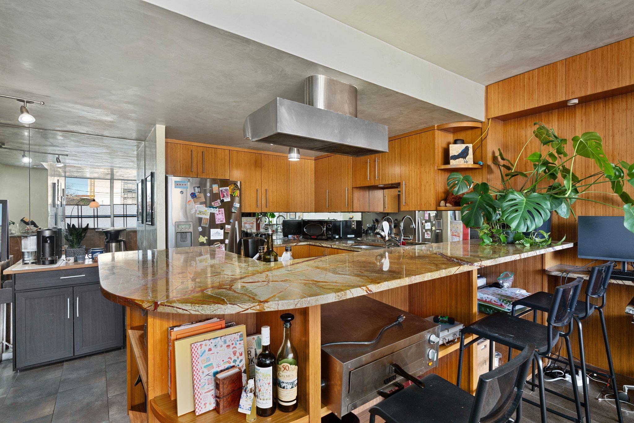 1800 Lavaca St # A-208, Austin, TX 78701