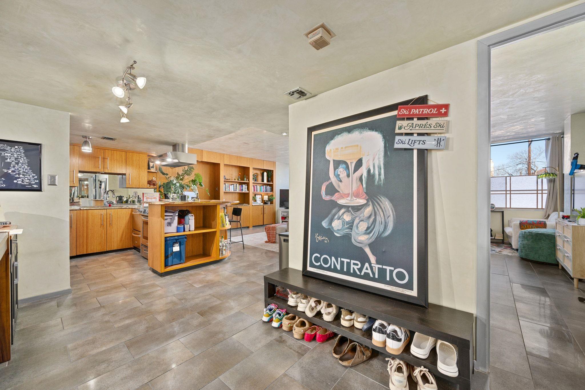 1800 Lavaca St # A-208, Austin, TX 78701