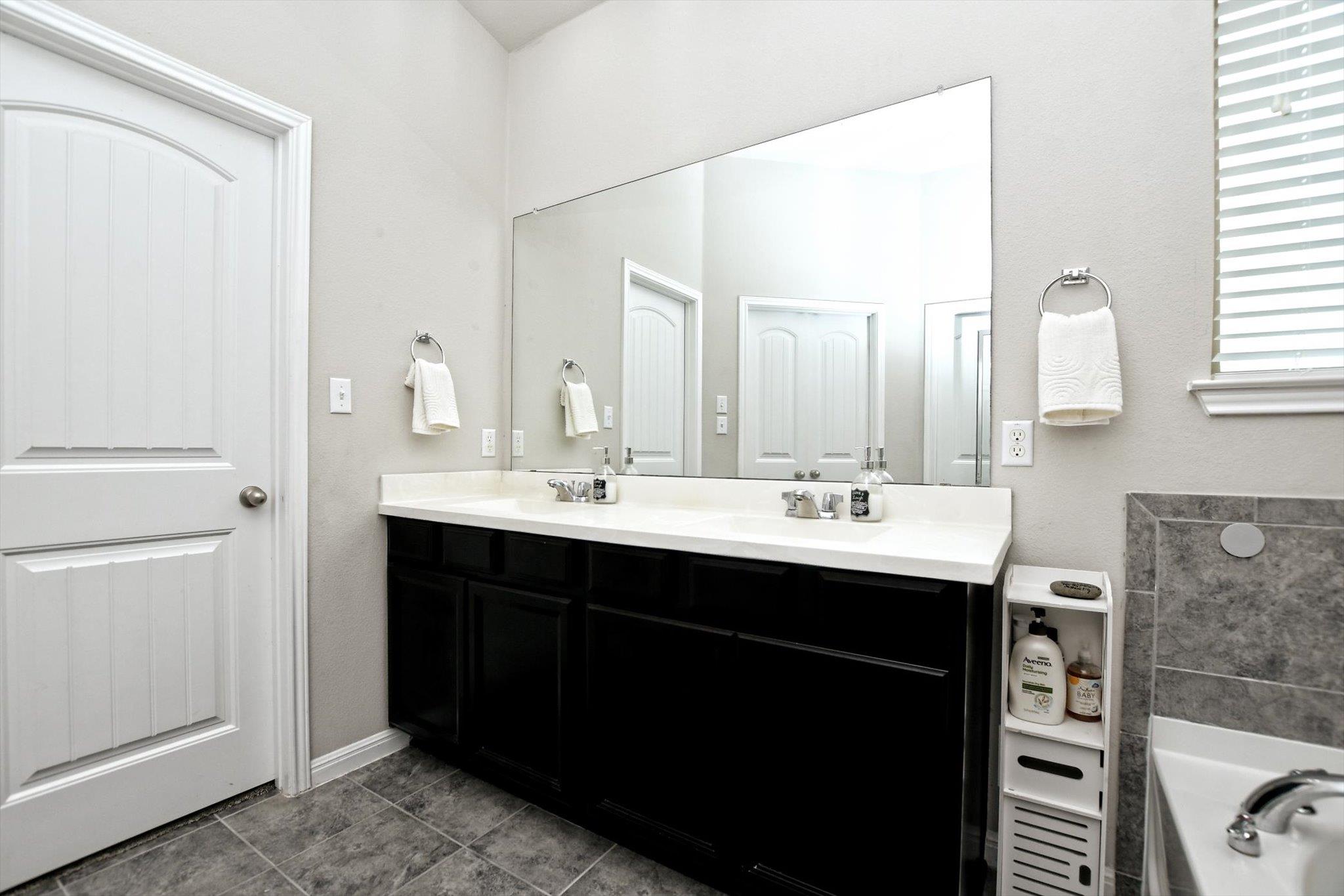 5741 Porano Cir, Round Rock, TX 78665