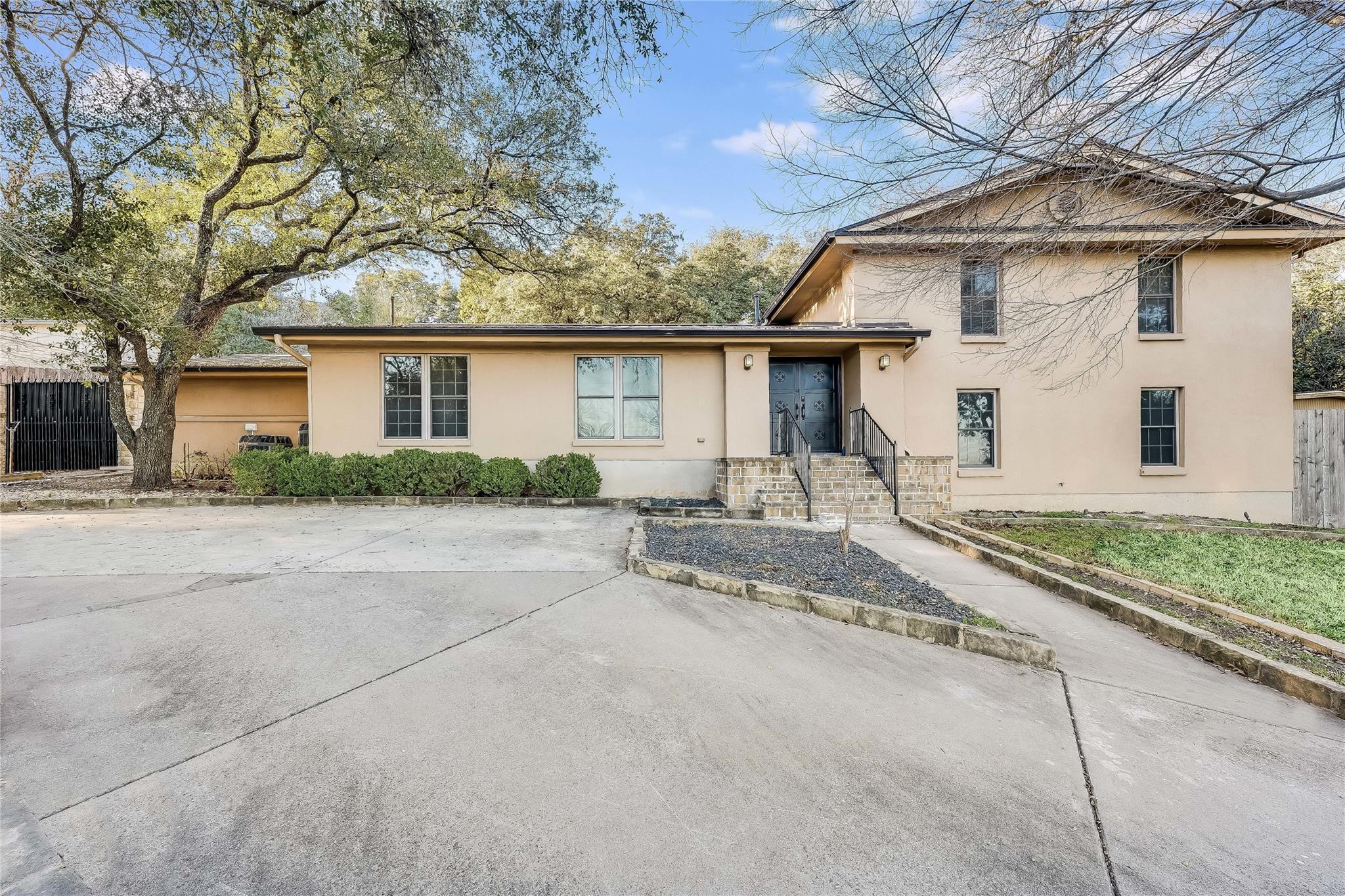 4900 Balcones Dr, Austin, TX 78731