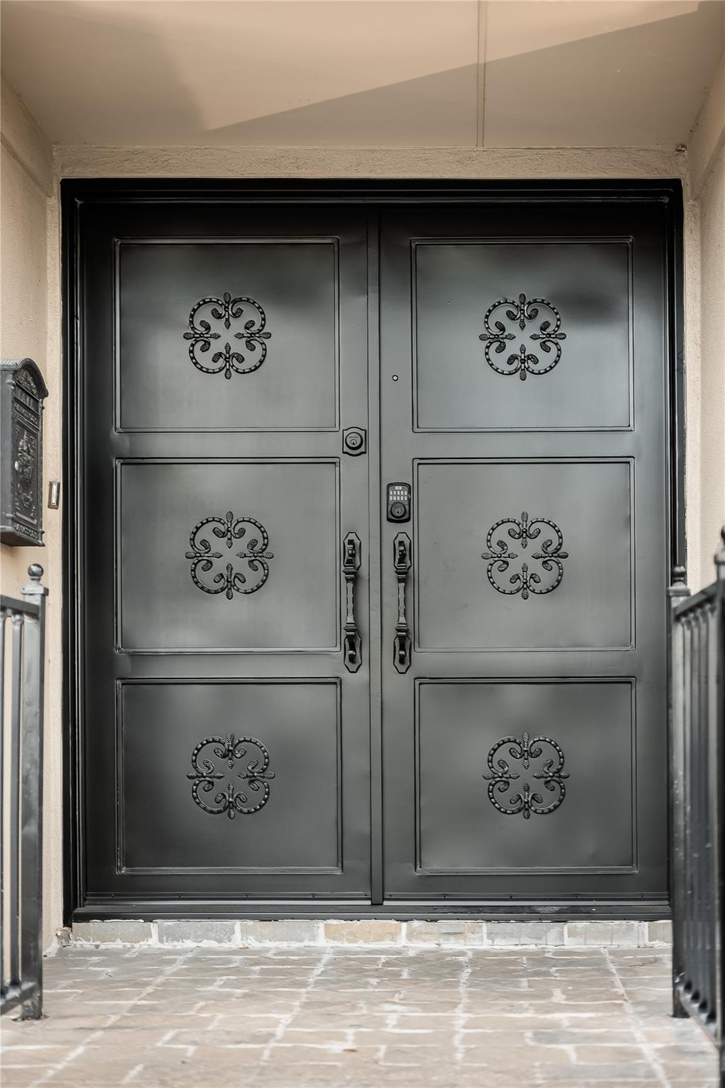 4900 Balcones Dr, Austin, TX 78731