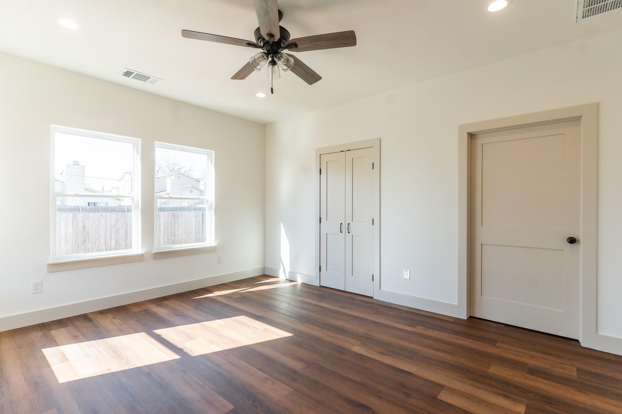 315 String Prairie Way, Smithville, TX 78957