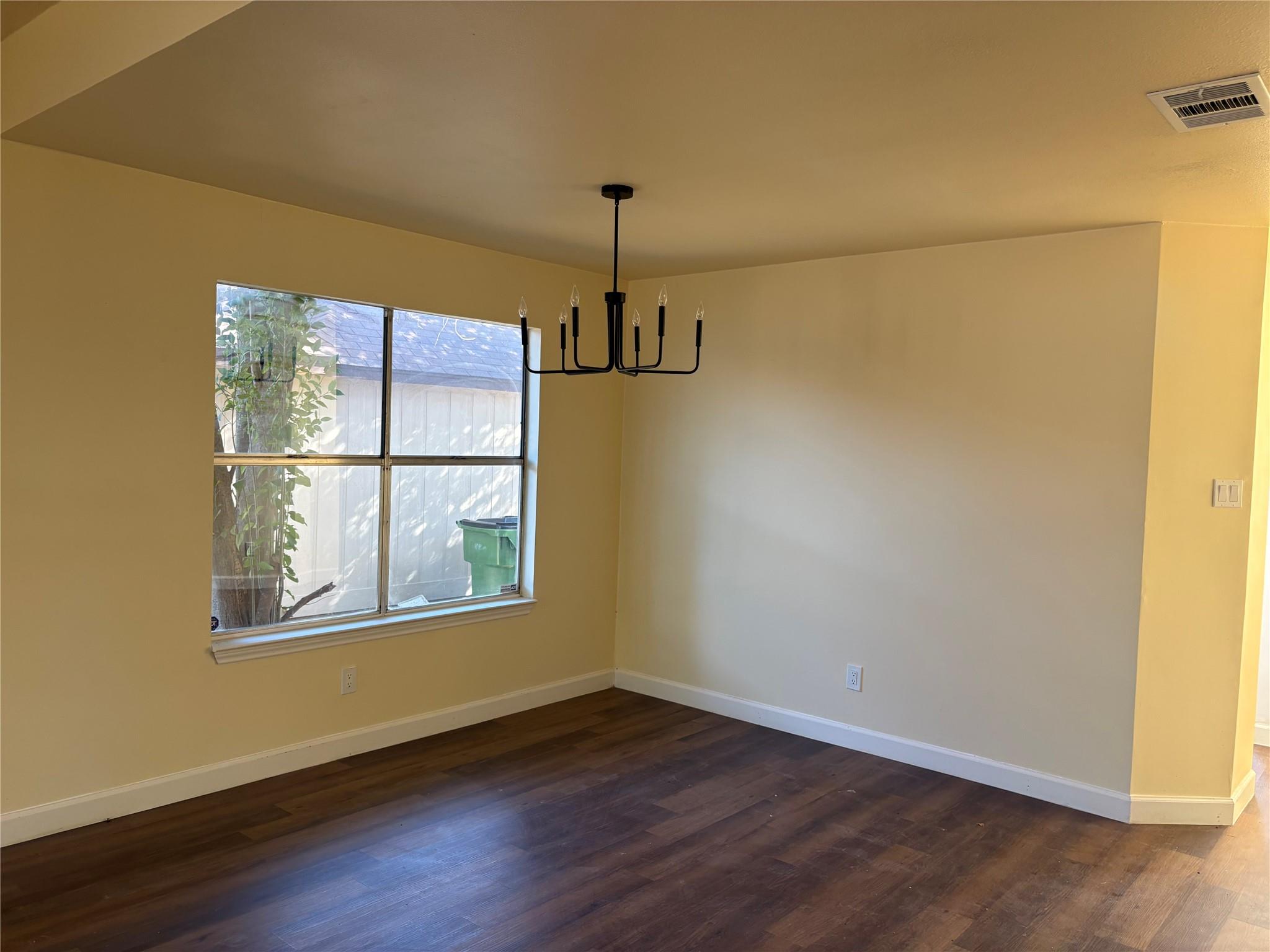 1302 Garden Path Dr, Round Rock, TX 78664