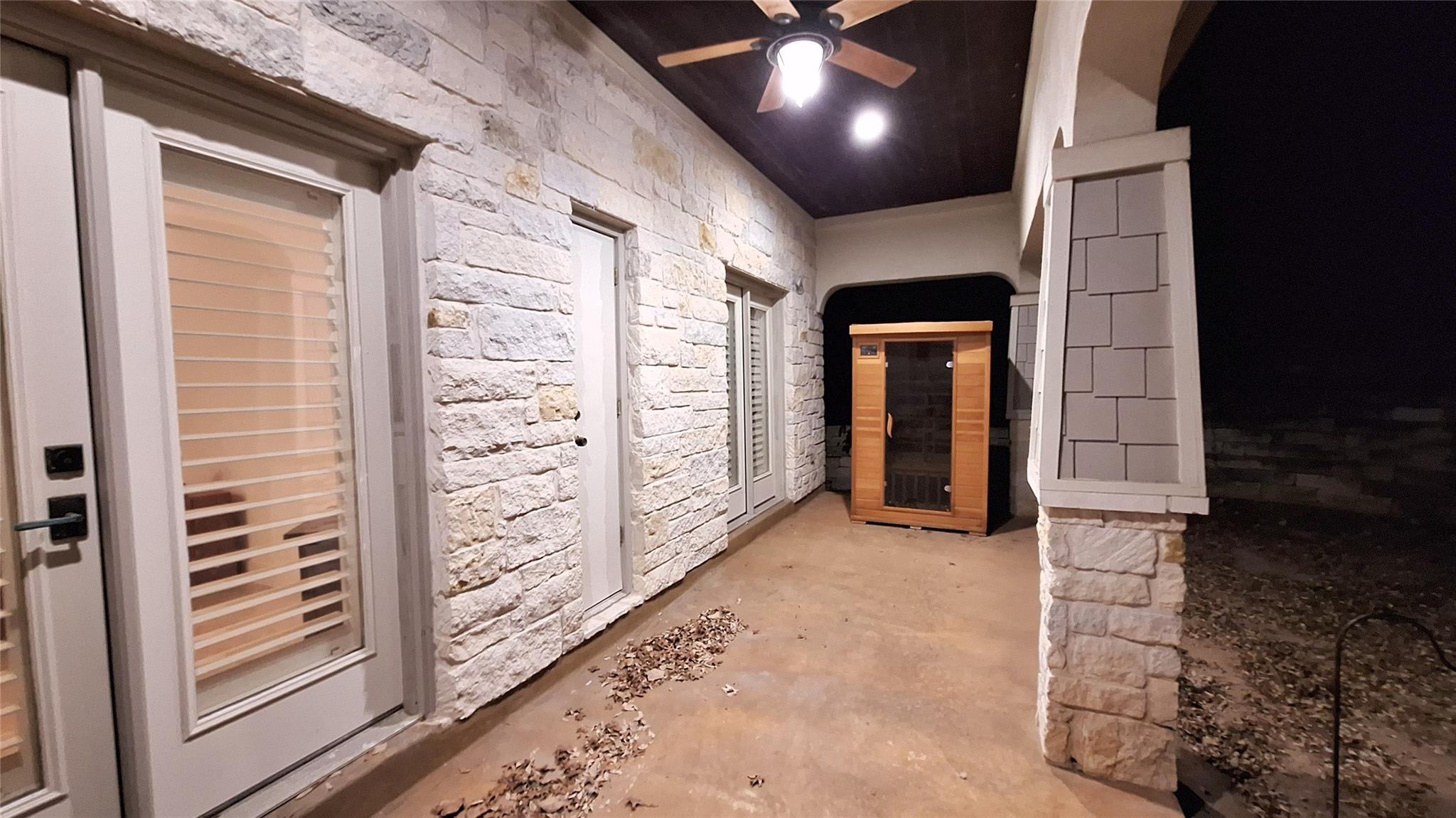 130 Squires Dr, Lakeway, TX 78734