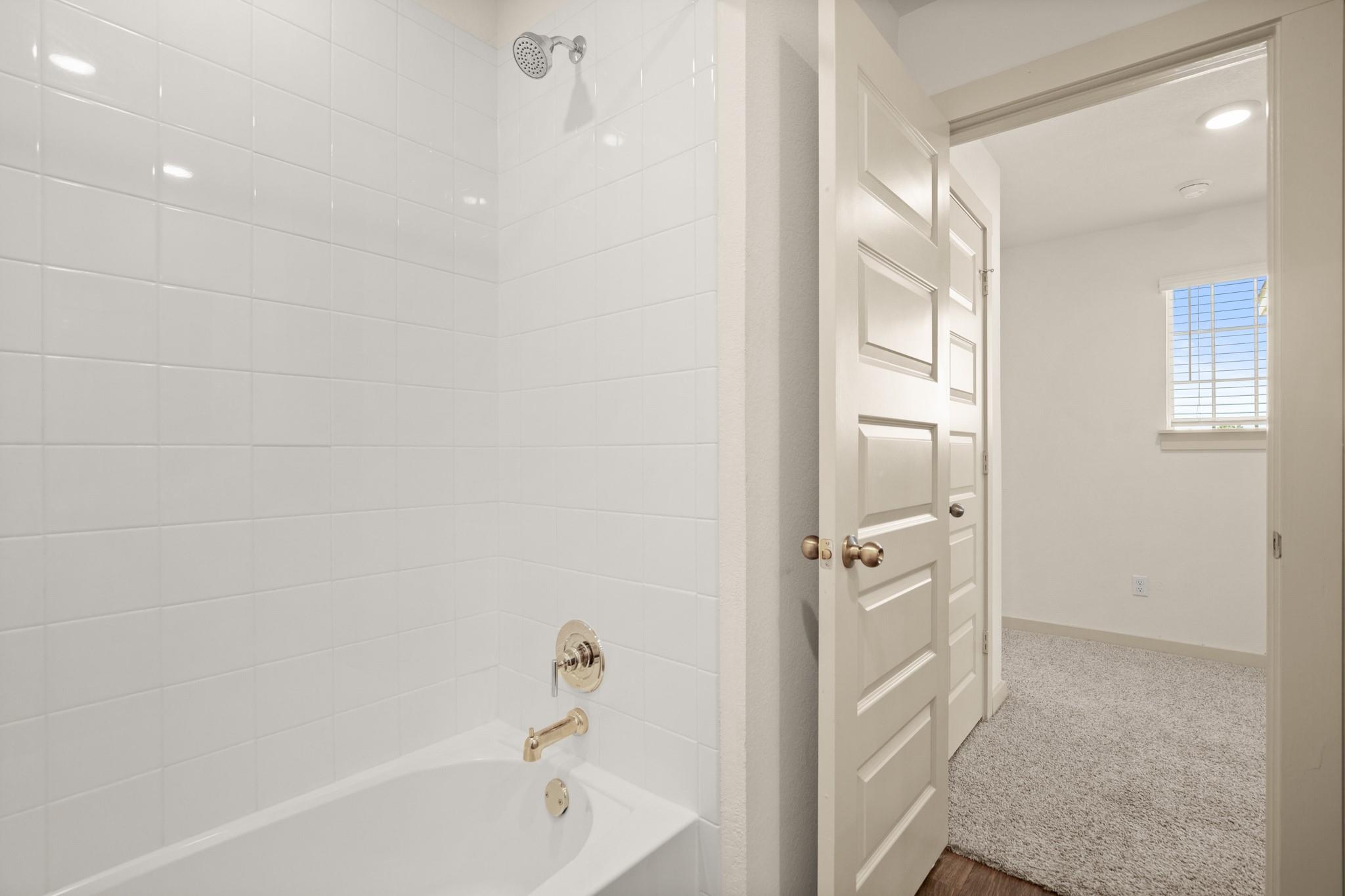 227 Lavaca River Ln, Hutto, TX 78634