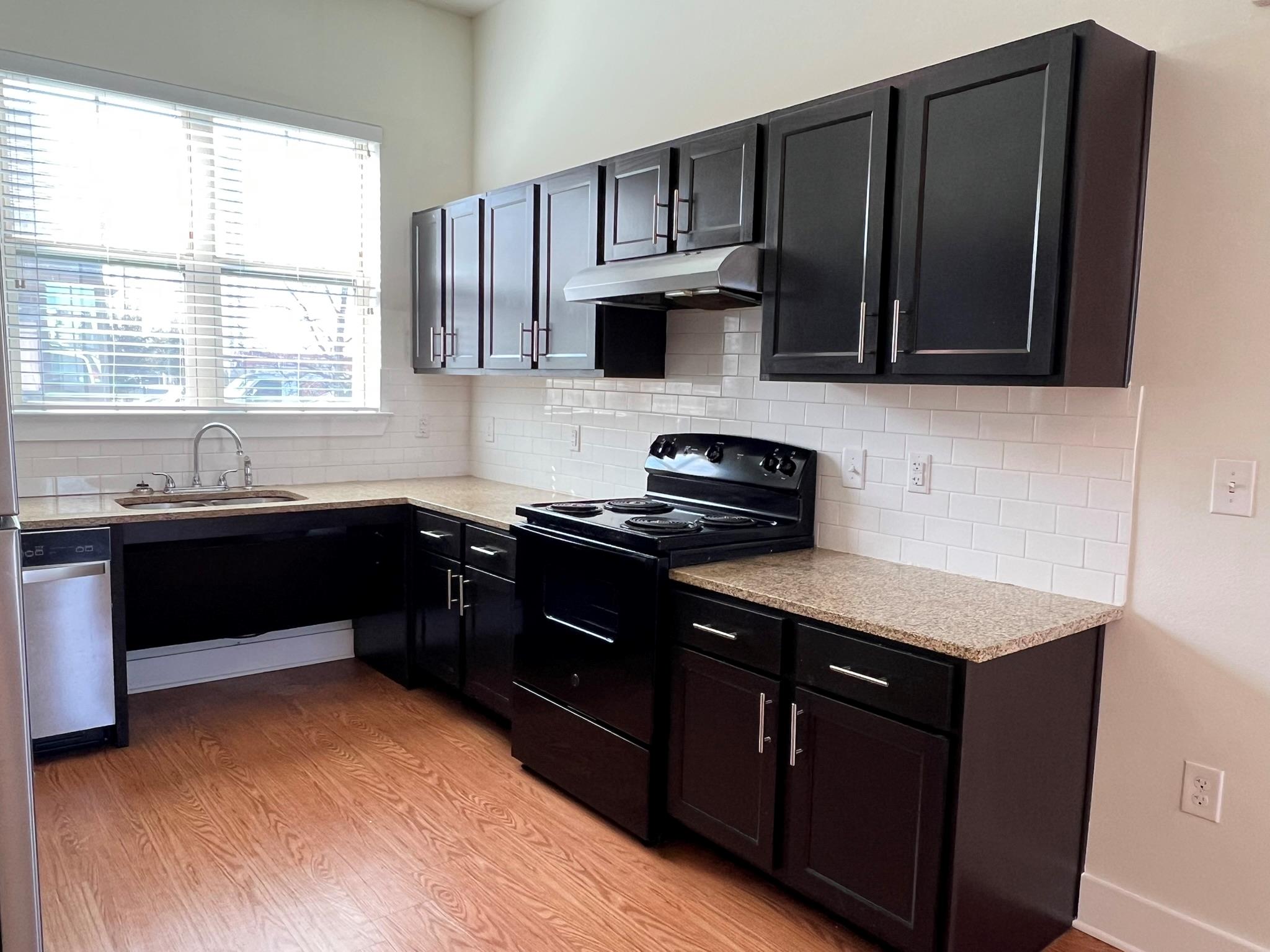 2400 Louis Henna Blvd # 301, Round Rock, TX 78664