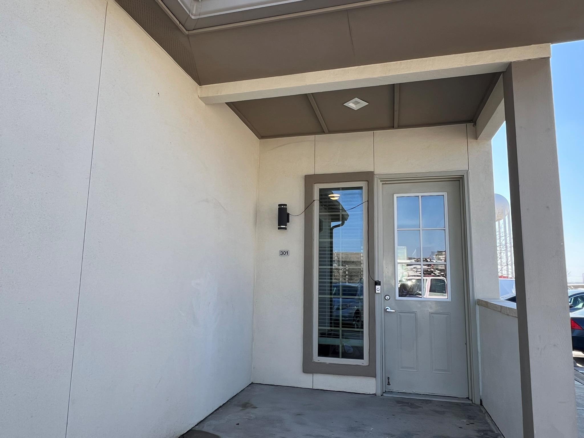 2400 Louis Henna Blvd # 301, Round Rock, TX 78664