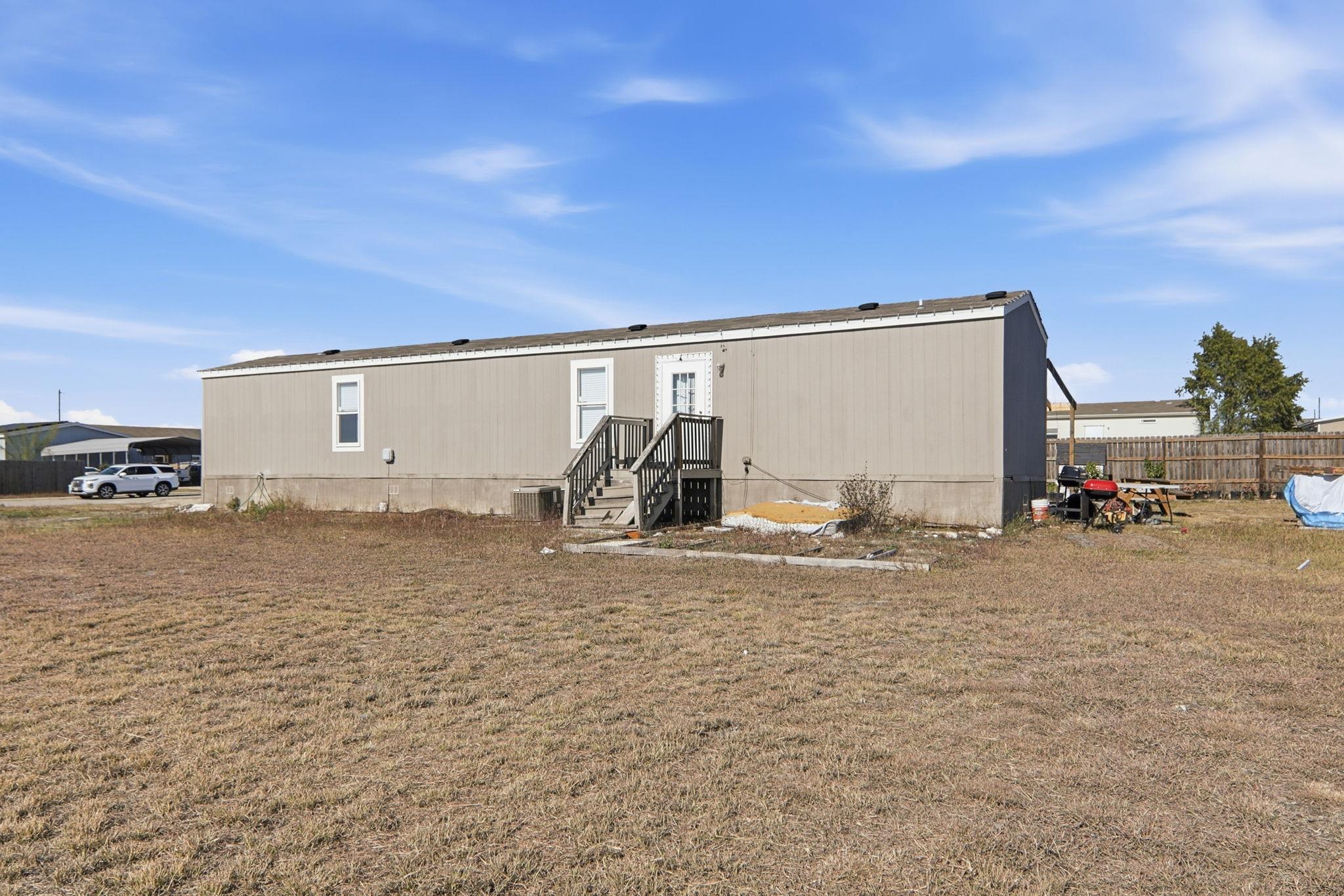 1130 Rustler Pass, Kyle, TX 78640