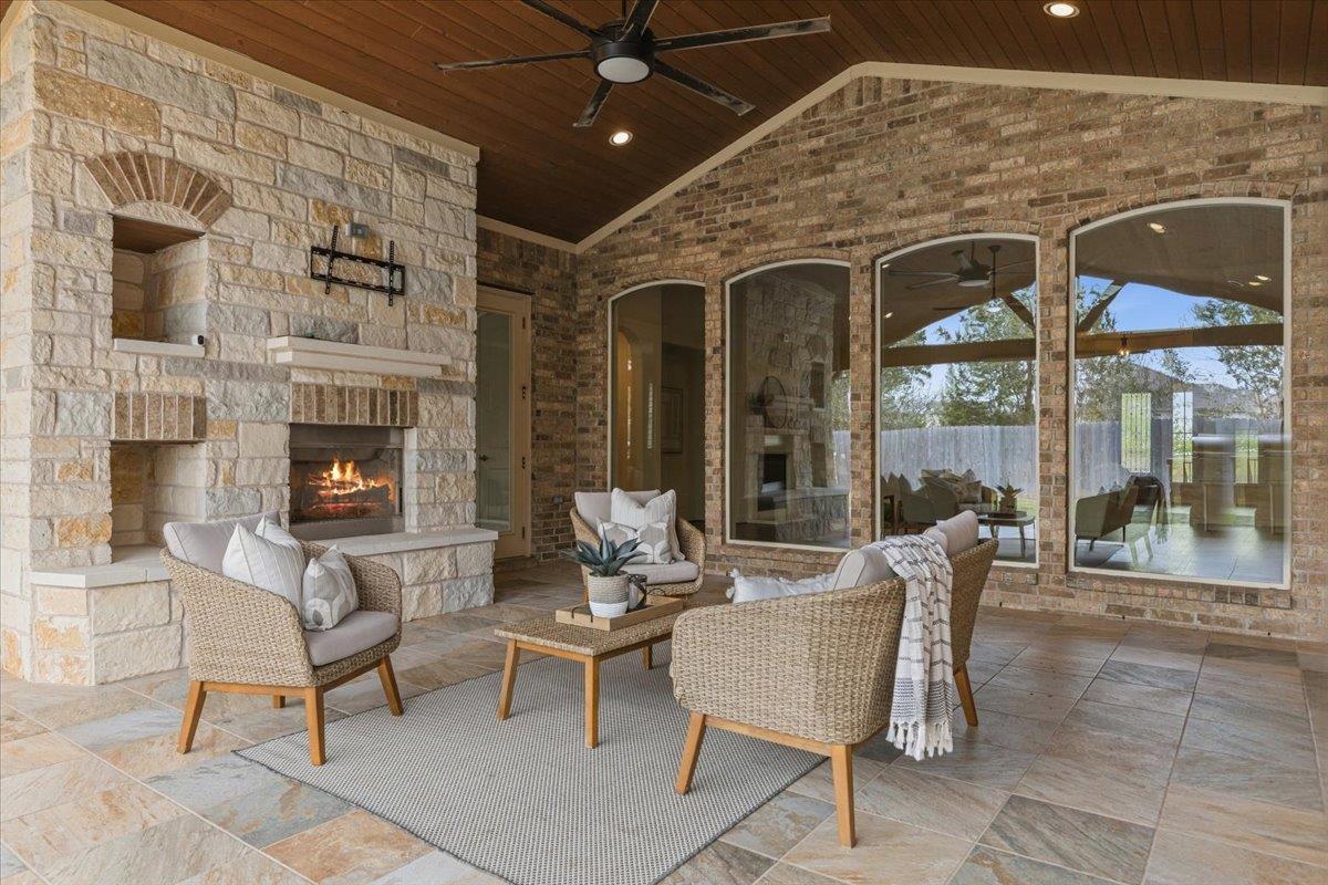 531 Whispering Wind Way, Austin, TX 78737