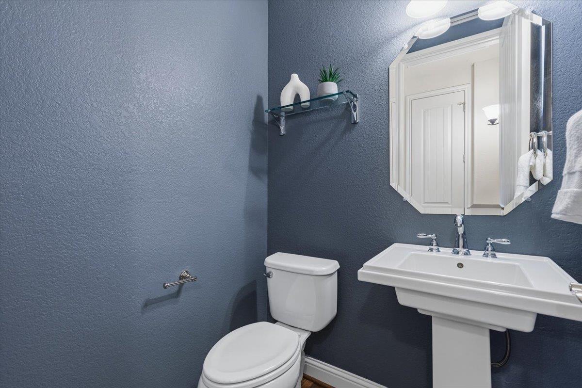 531 Whispering Wind Way, Austin, TX 78737