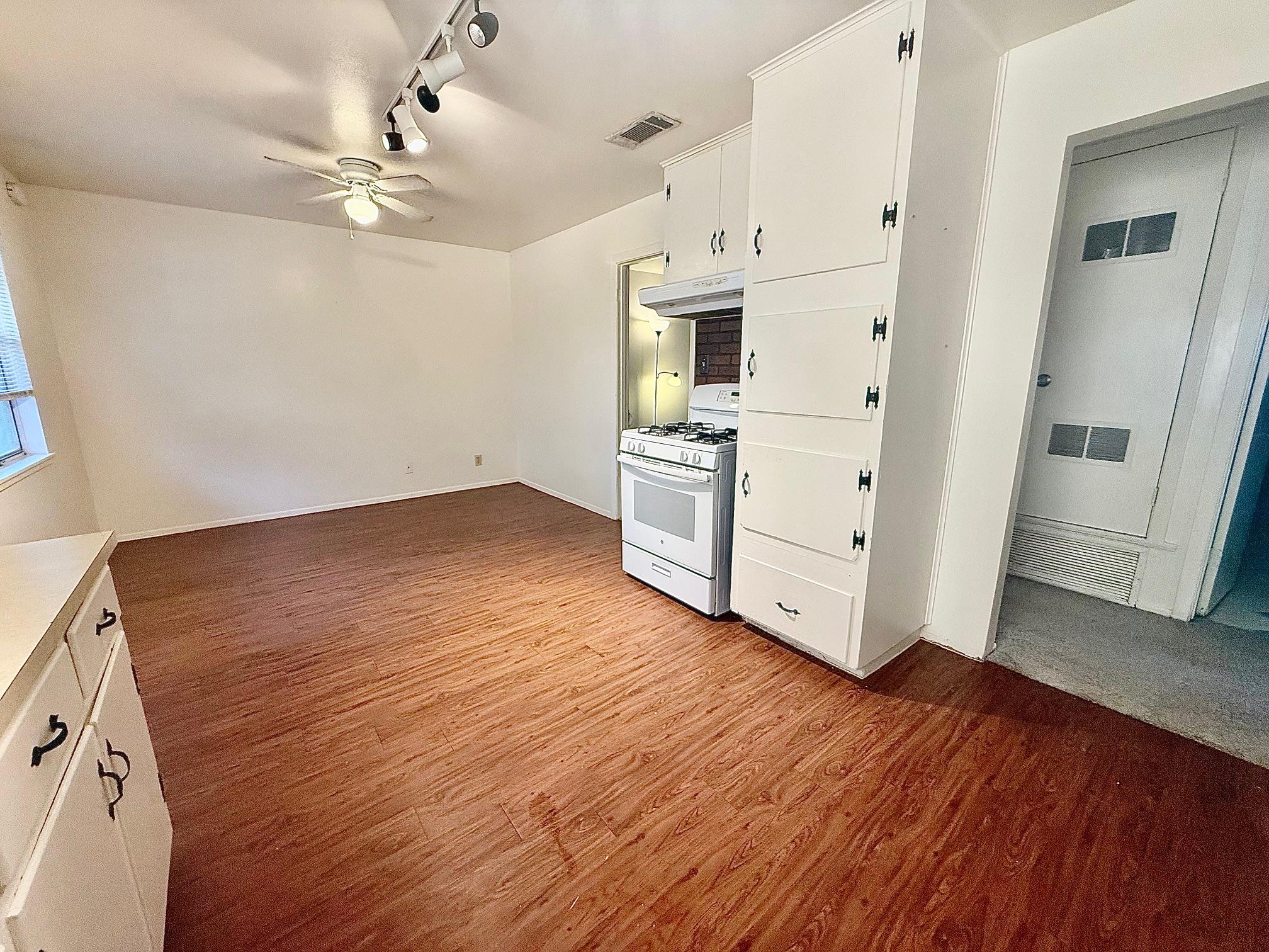 2411 S 5th St # 6, Austin, TX 78704