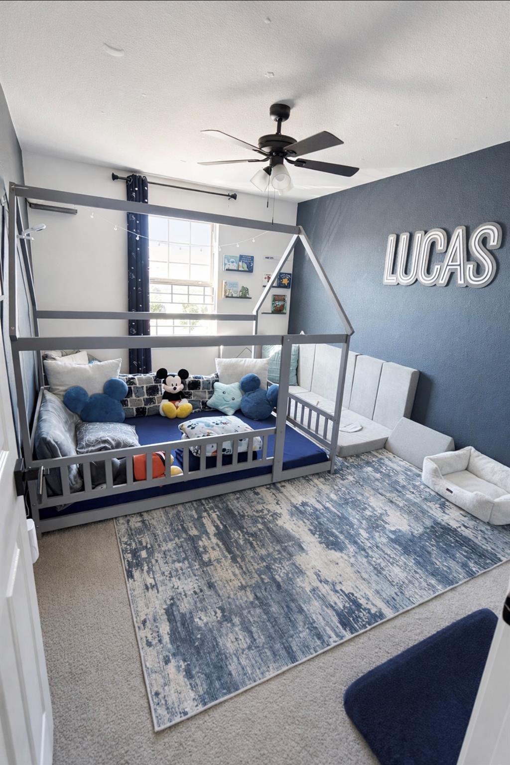 104 Hellfighters Way, Jarrell, TX 76537