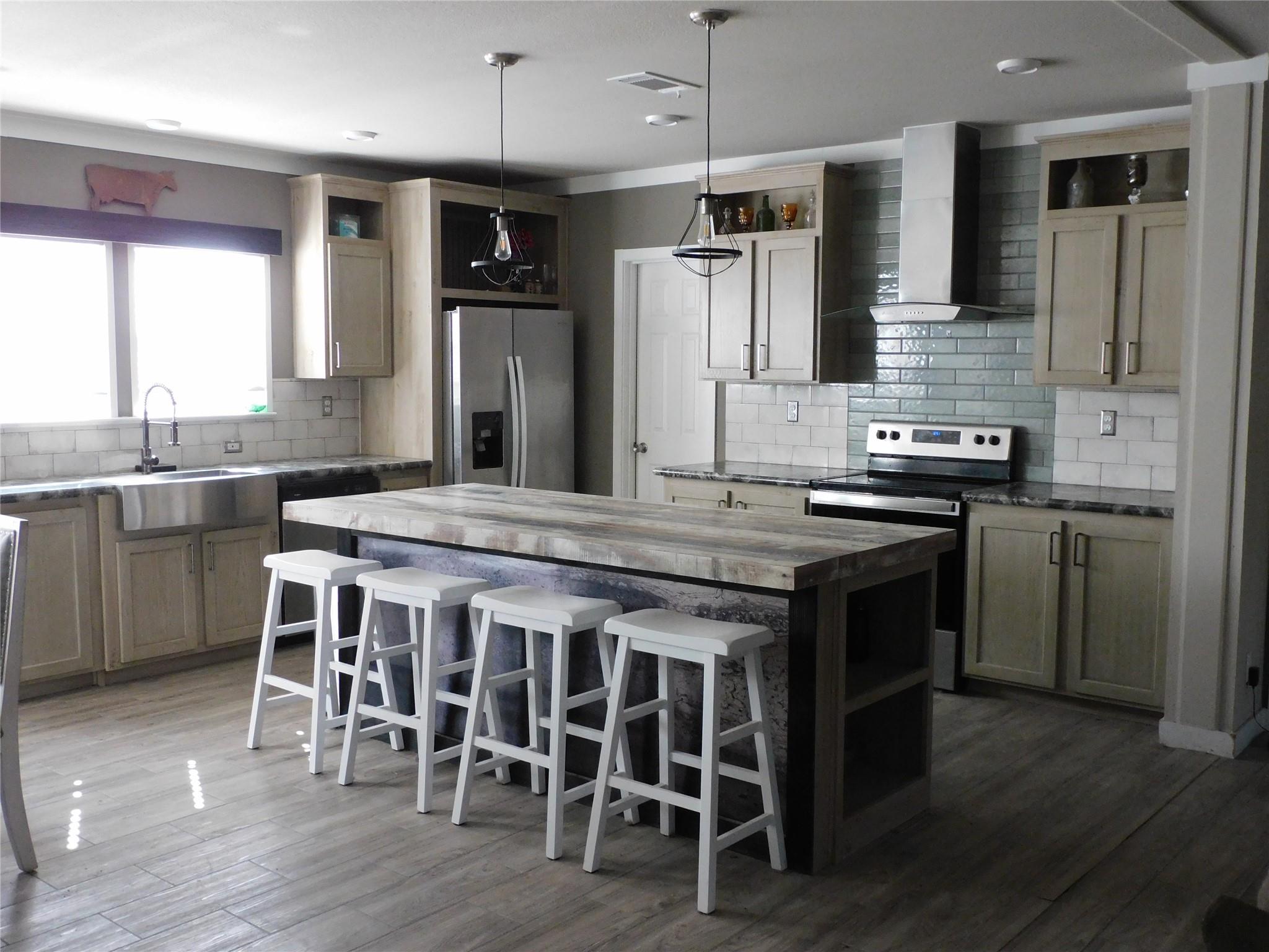 2175 County Road 153, Georgetown, TX 78626