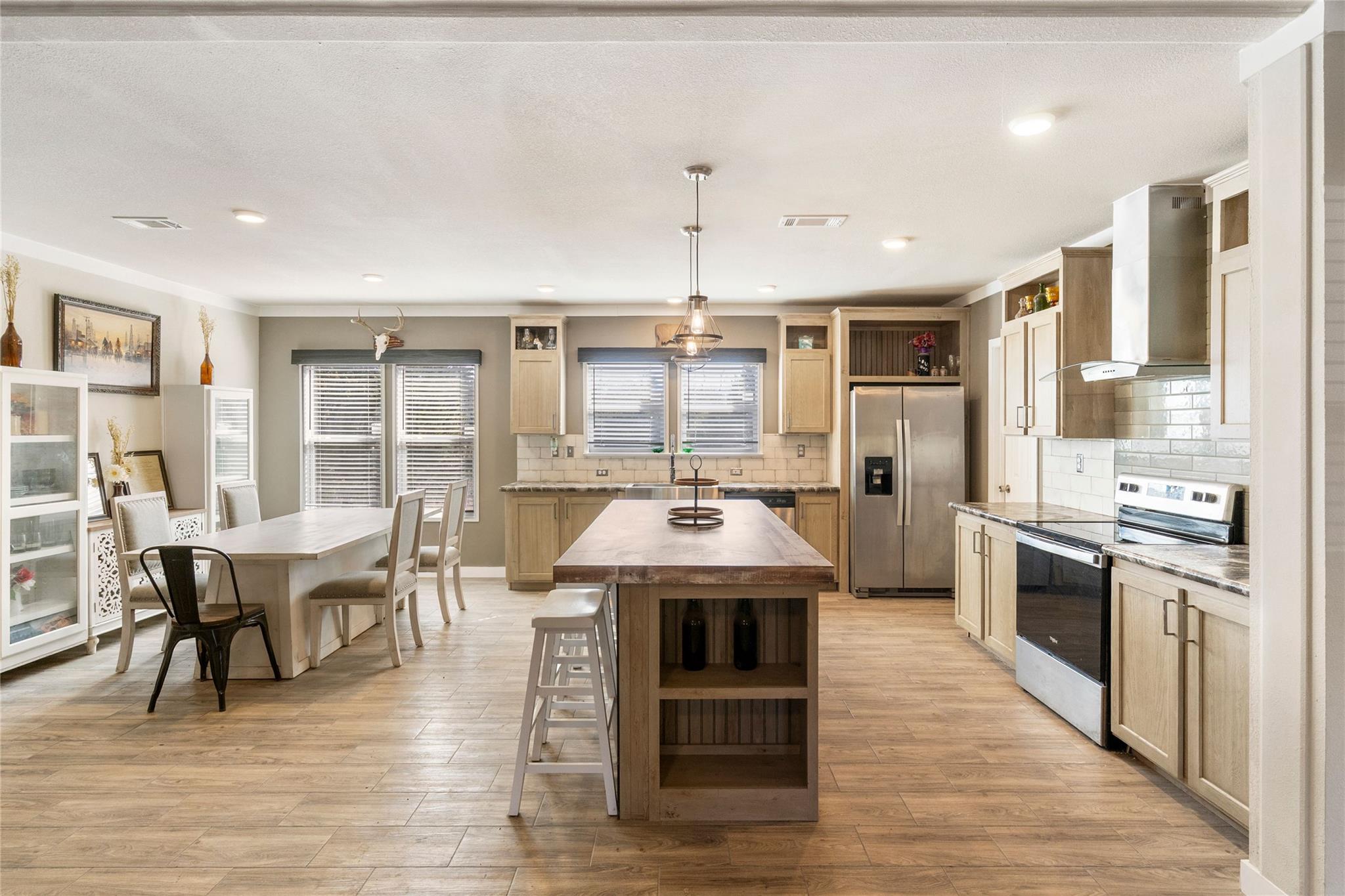 2175 County Road 153, Georgetown, TX 78626