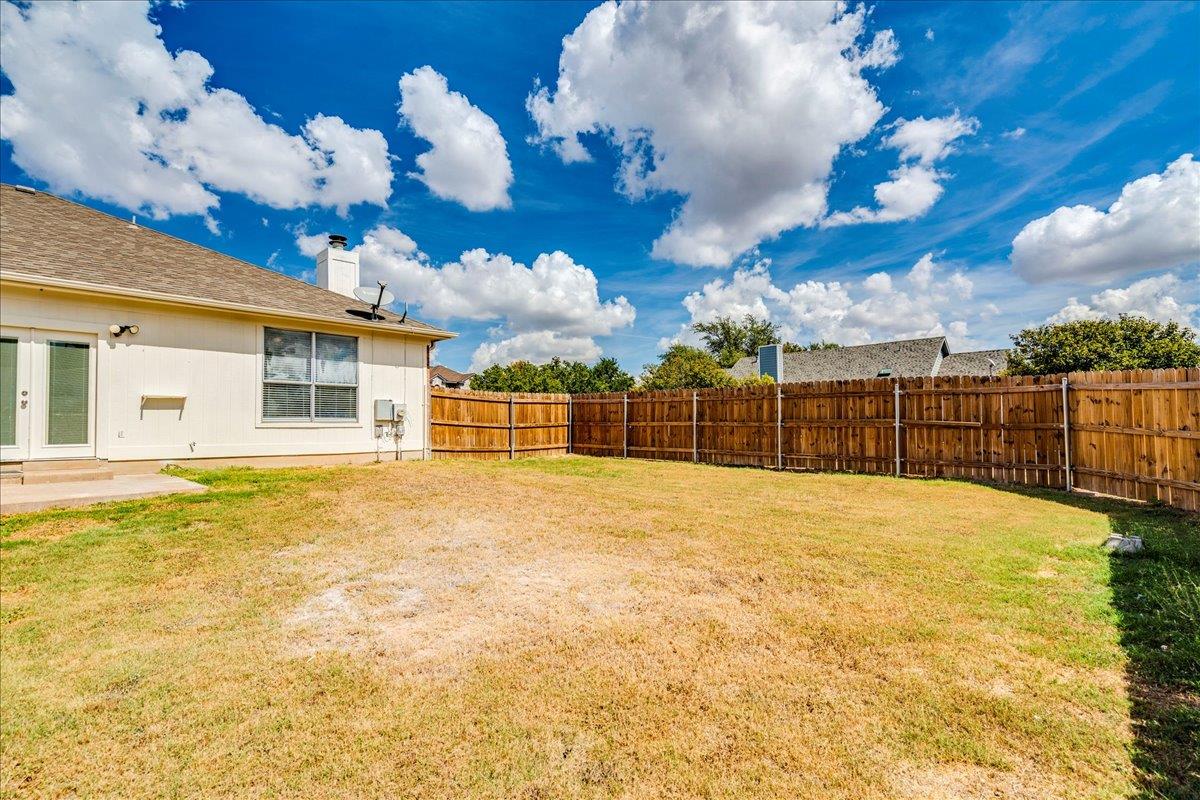 1021 Black Locust Dr W, Pflugerville, TX 78660