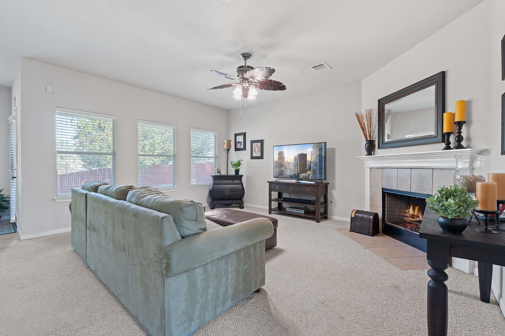 1024 Portchester Castle Path, Pflugerville, TX 78660