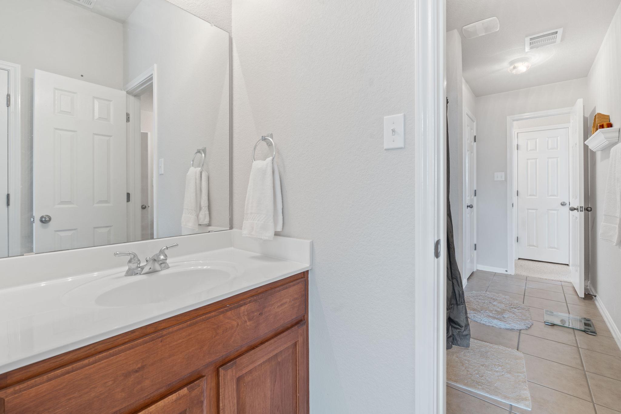 1024 Portchester Castle Path, Pflugerville, TX 78660