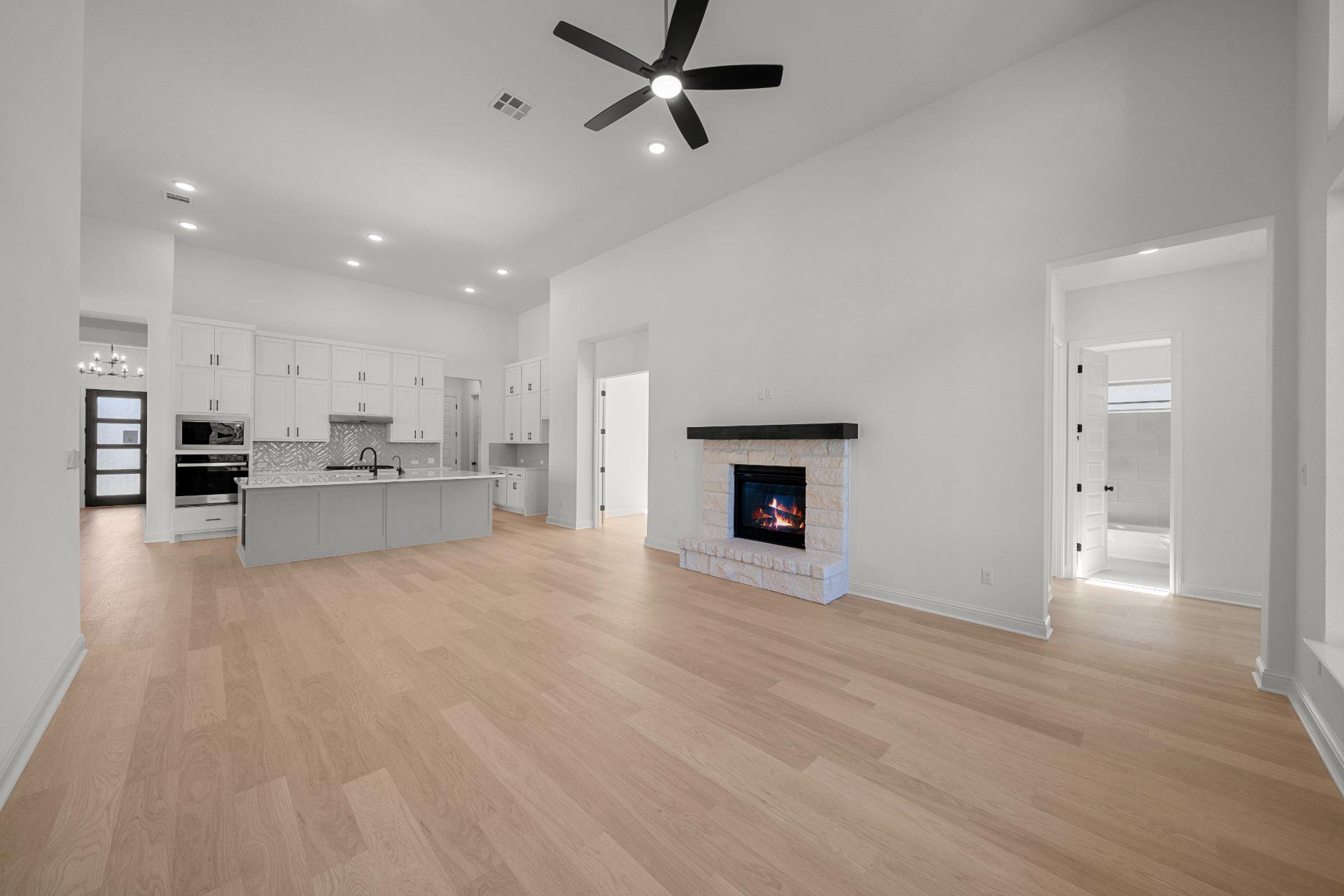 318 Wood Thrush Run, Kyle, TX 78640