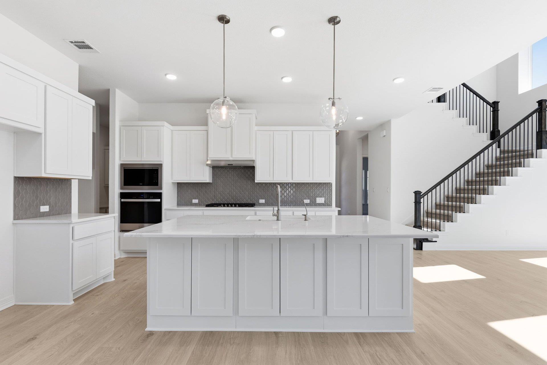 372 Wood Thrush Run, Kyle, TX 78640