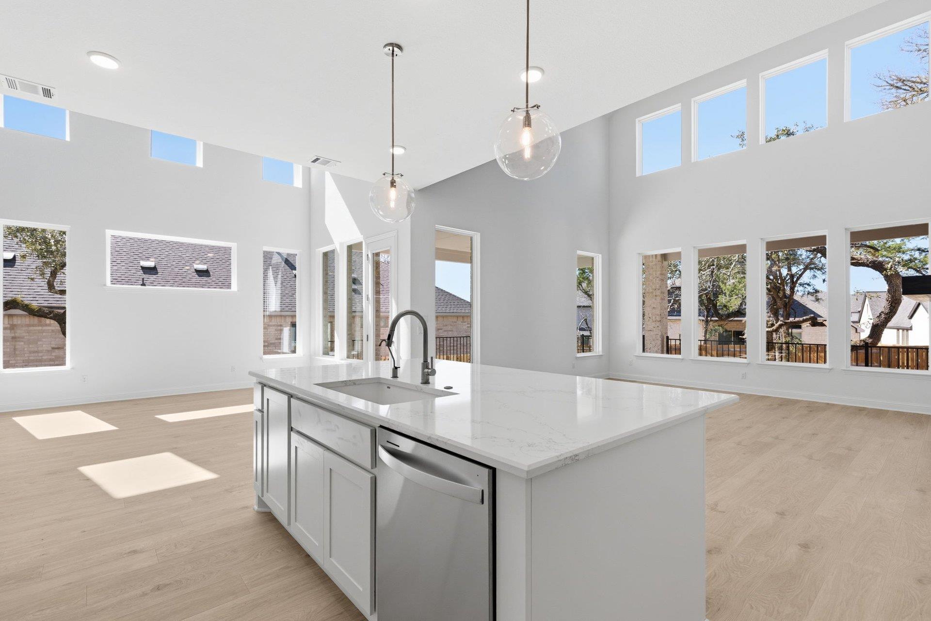 372 Wood Thrush Run, Kyle, TX 78640