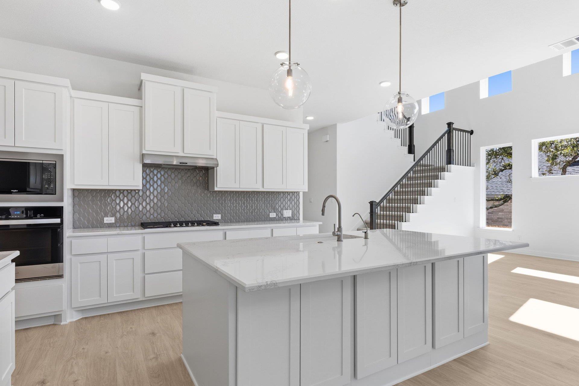 372 Wood Thrush Run, Kyle, TX 78640