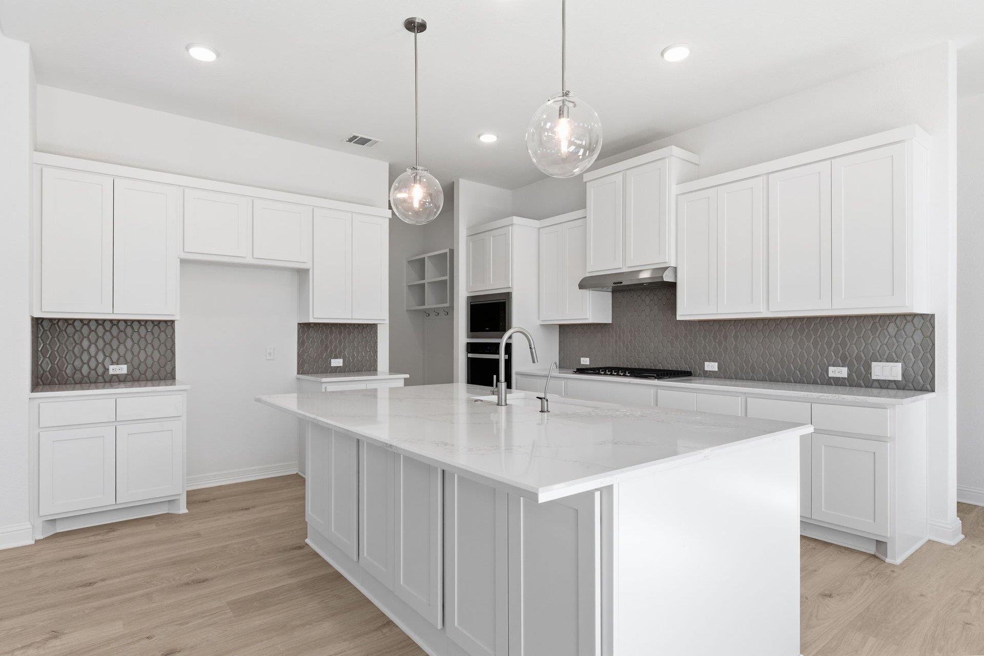 372 Wood Thrush Run, Kyle, TX 78640