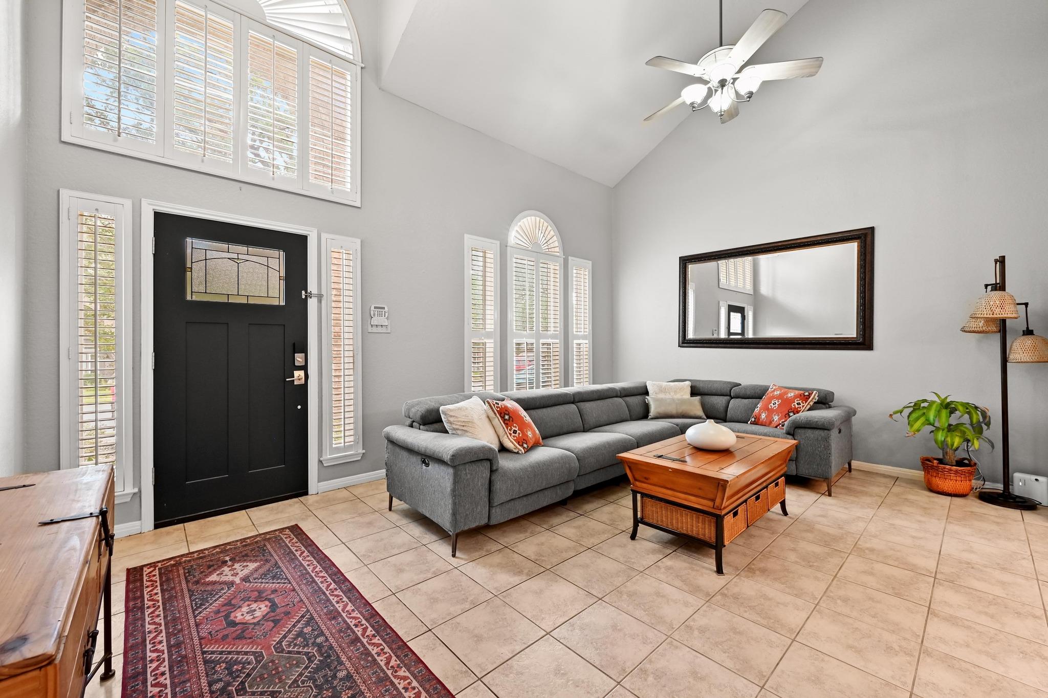 1212 Cardinal Ln, Round Rock, TX 78681