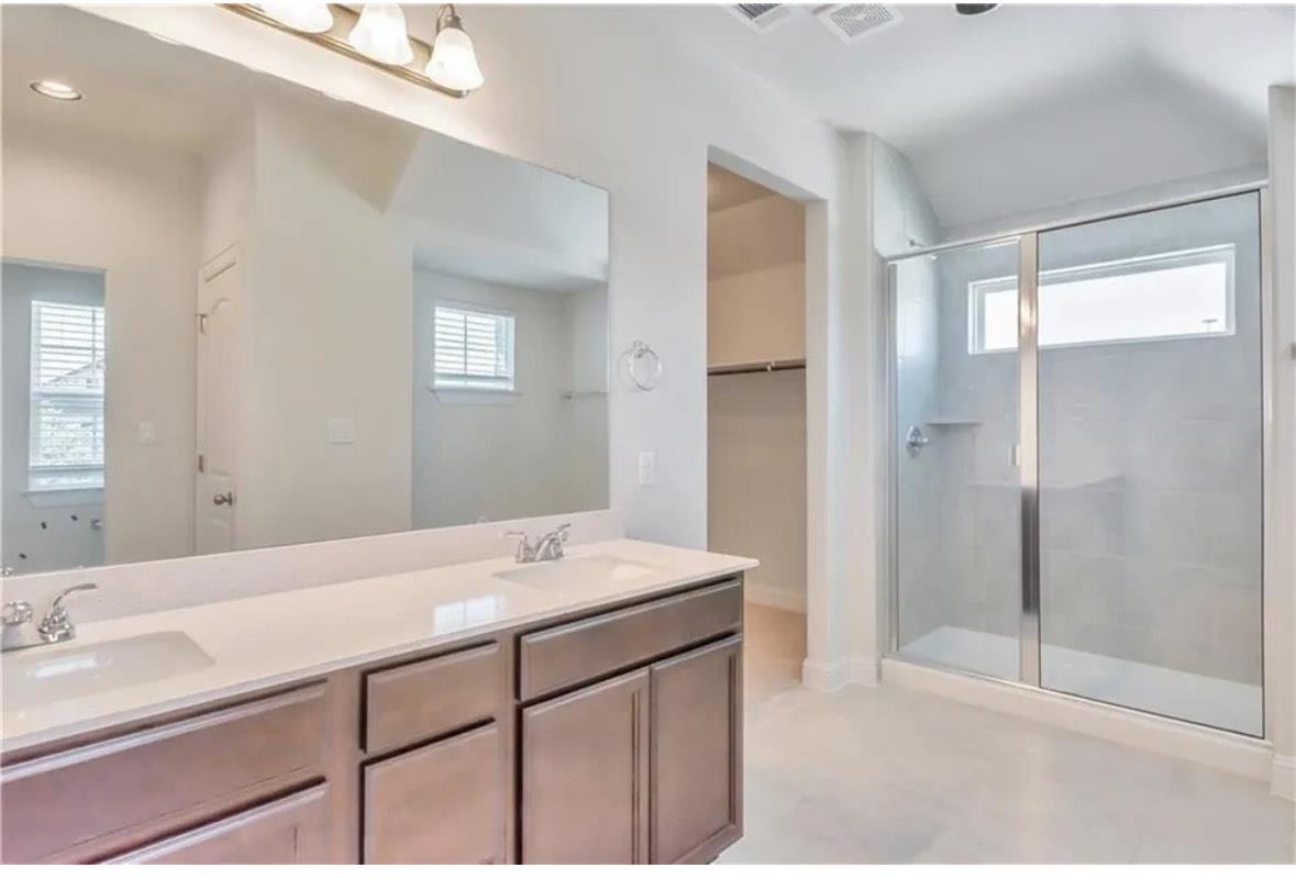 805 Vaughn St, Georgetown, TX 78628