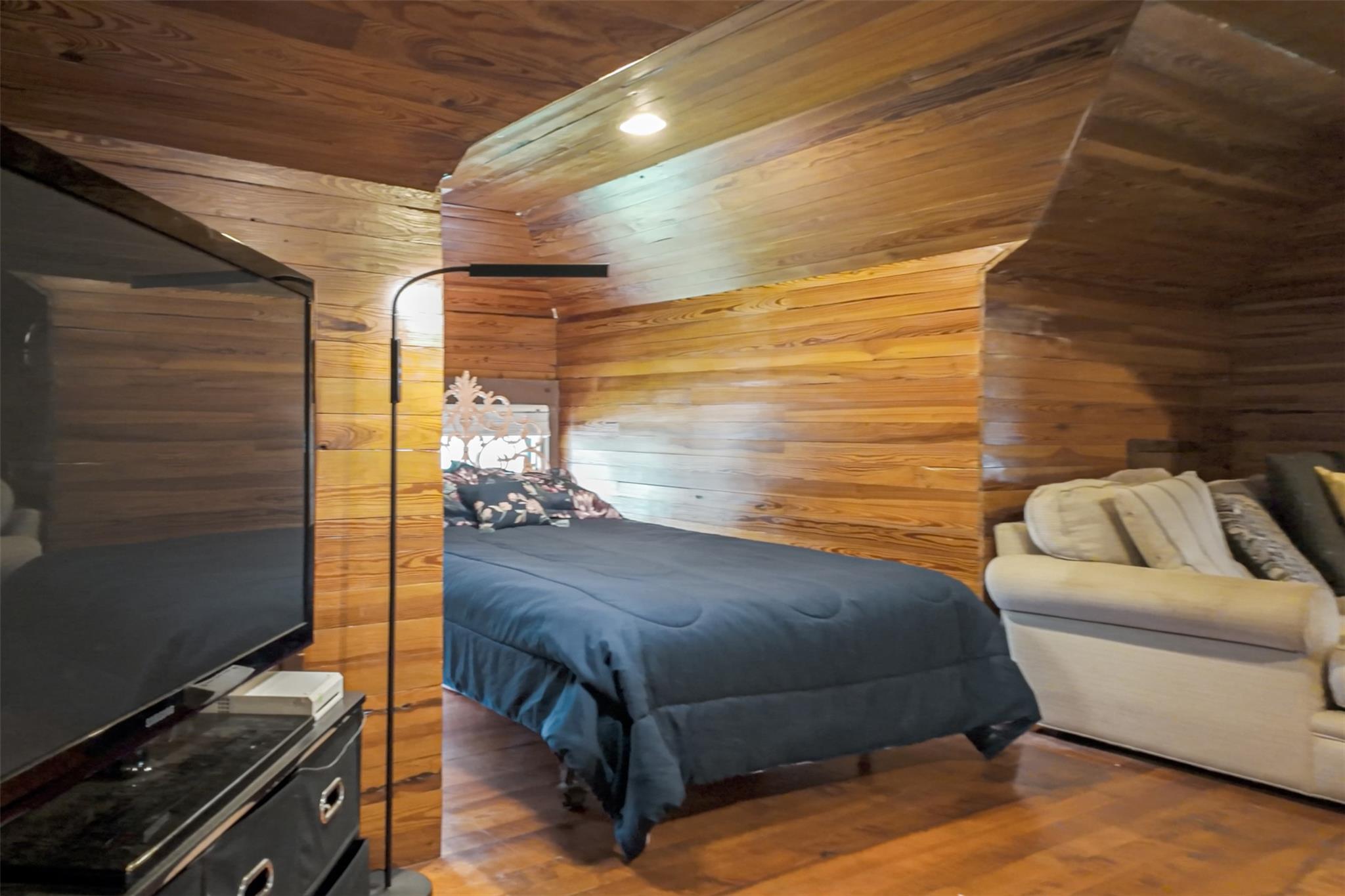 1004 Mitchell St, Gonzales, TX 78629