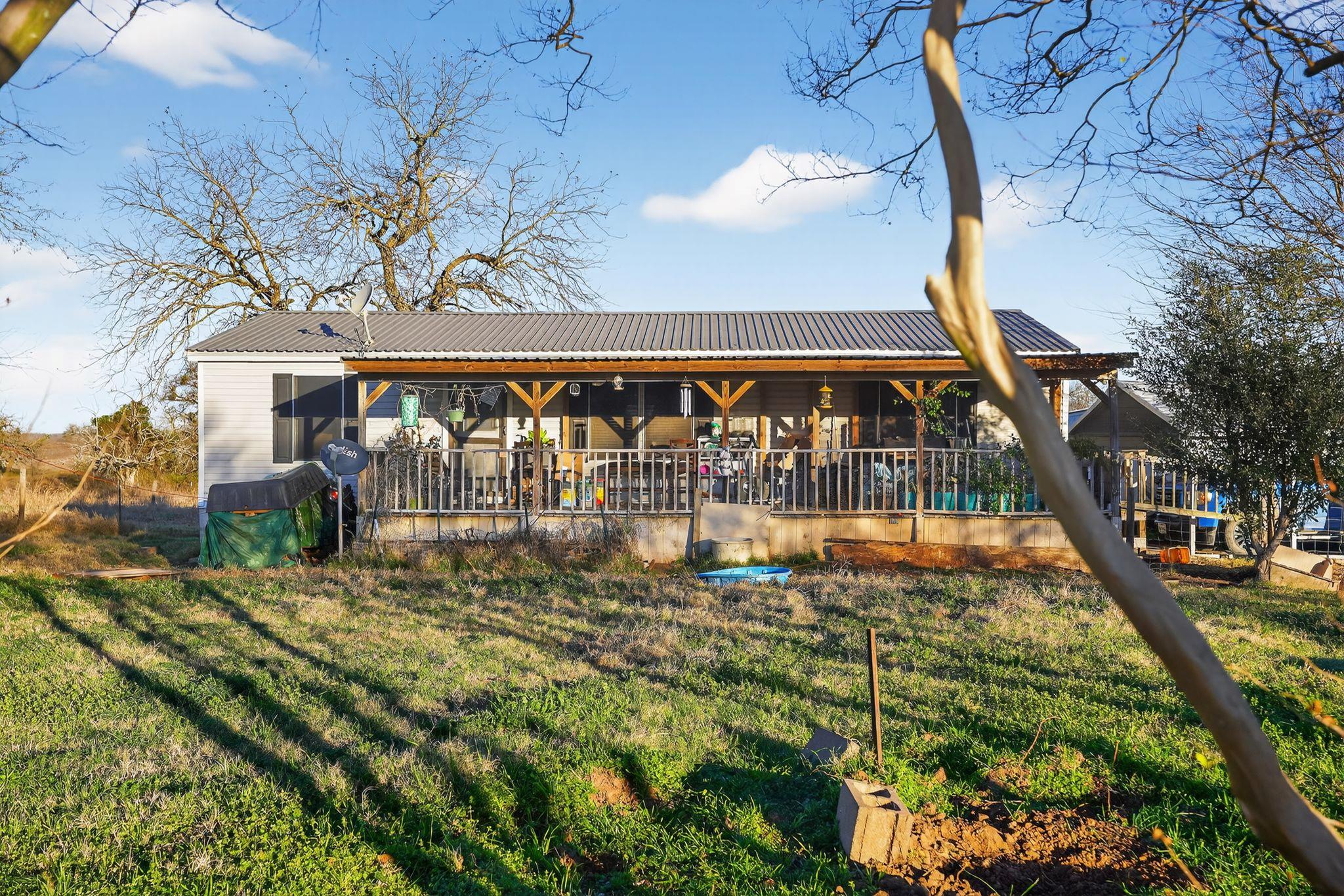 5827 Fm 979, Cameron, TX 76520