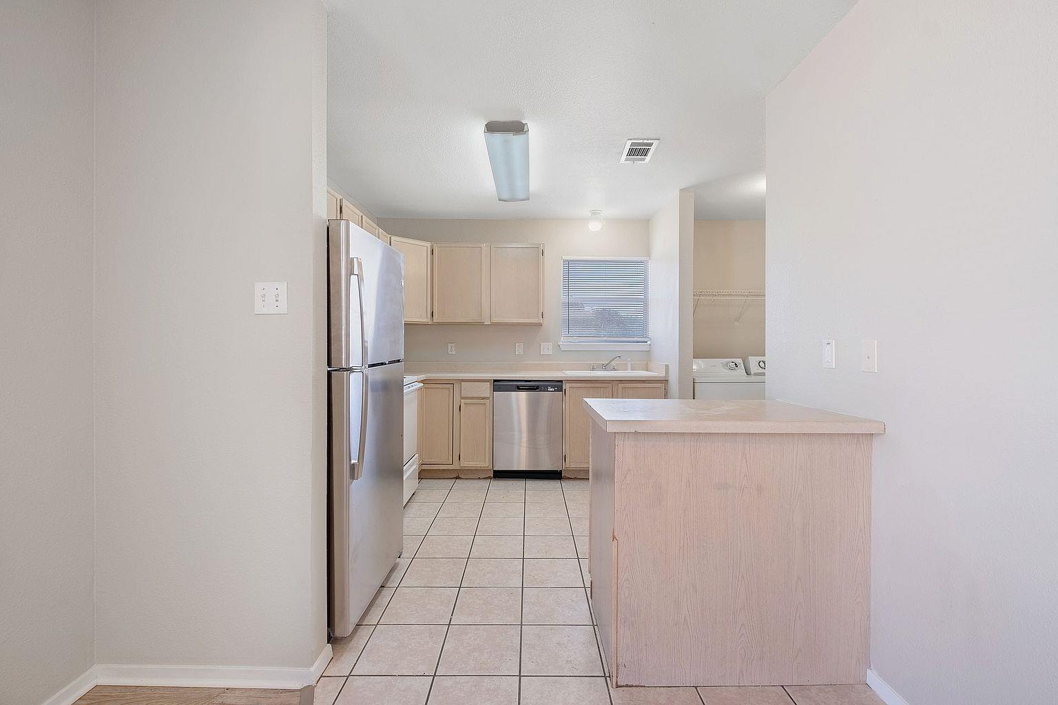 2214 Katy Ln # A, Georgetown, TX 78626