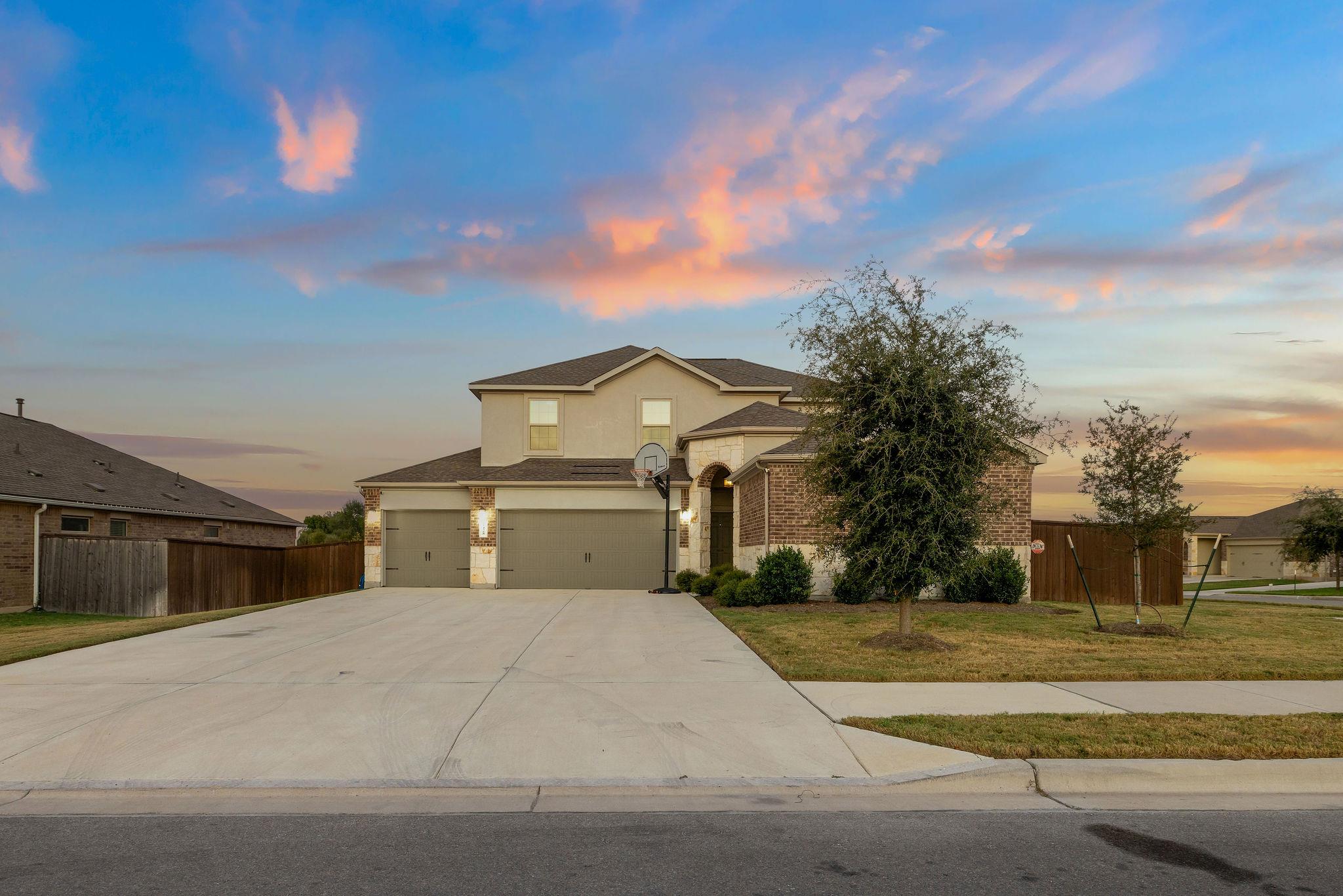 1428 Chad Dr, Round Rock, TX 78665